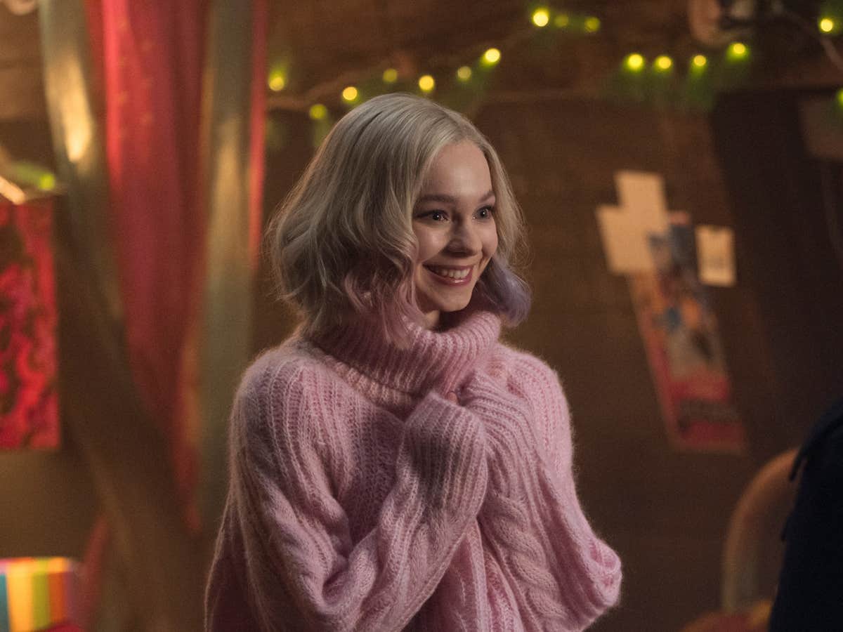 1200x900 Netflix Show Wednesday Is About BFFs Says Enid Actress