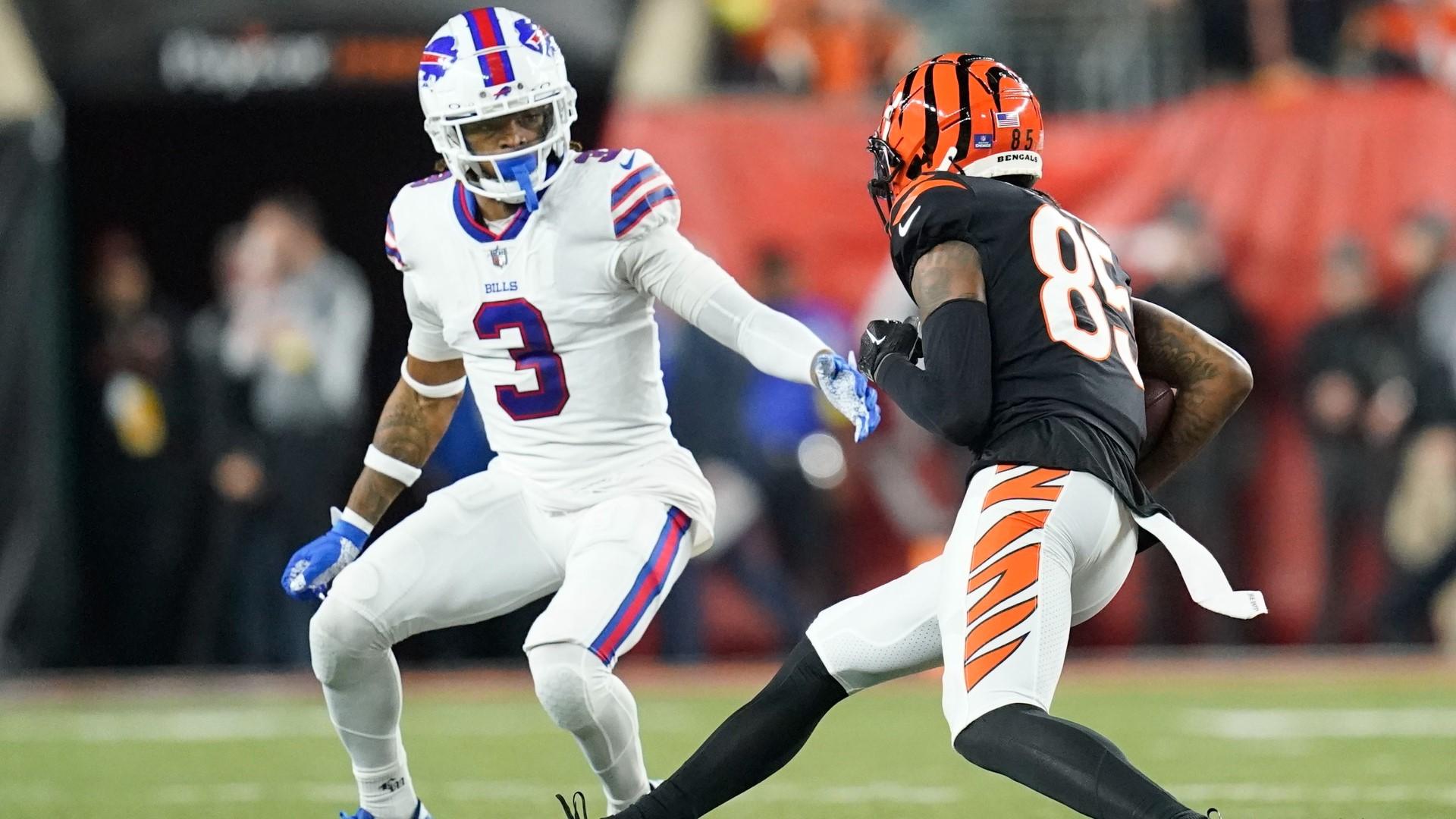 1920x1080 Bills: Damar Hamlin in critical condition after collapsing on field