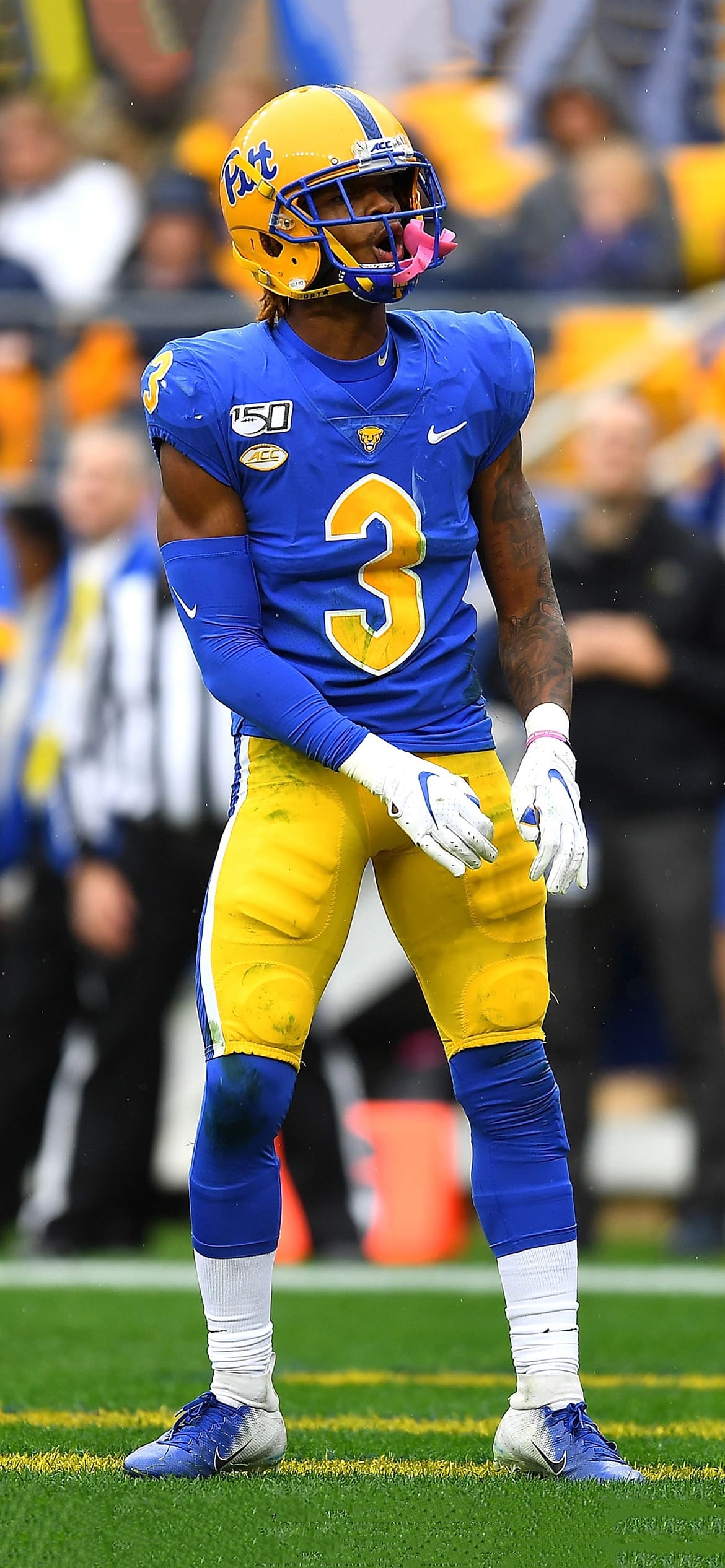 1170x2532 Damar Hamlin Wallpaper