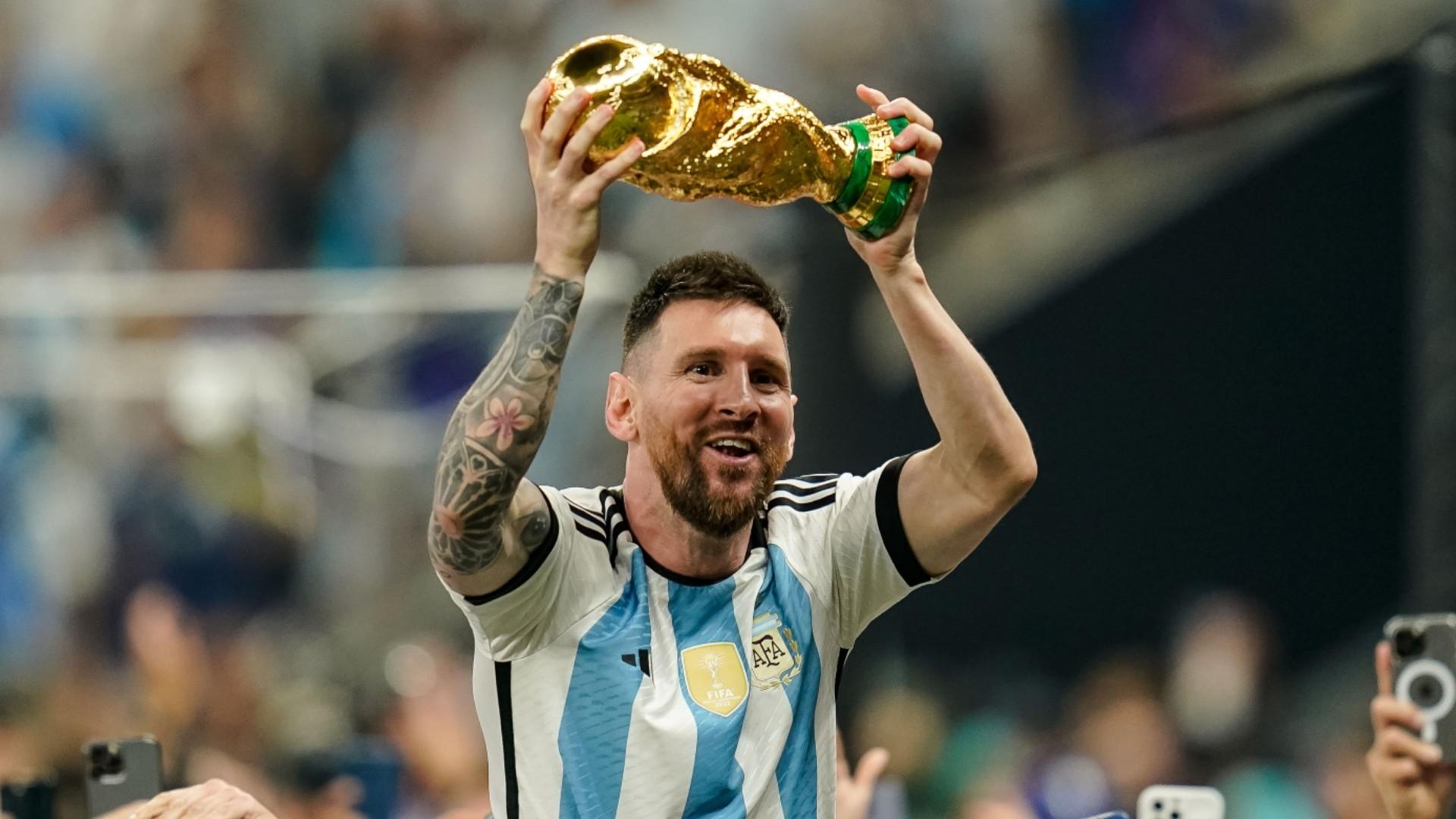 1920x1080 Diego is smiling now' congratulates Messi & Argentina while sending 'dear friend' Mbappe sympathy after World Cup final loss