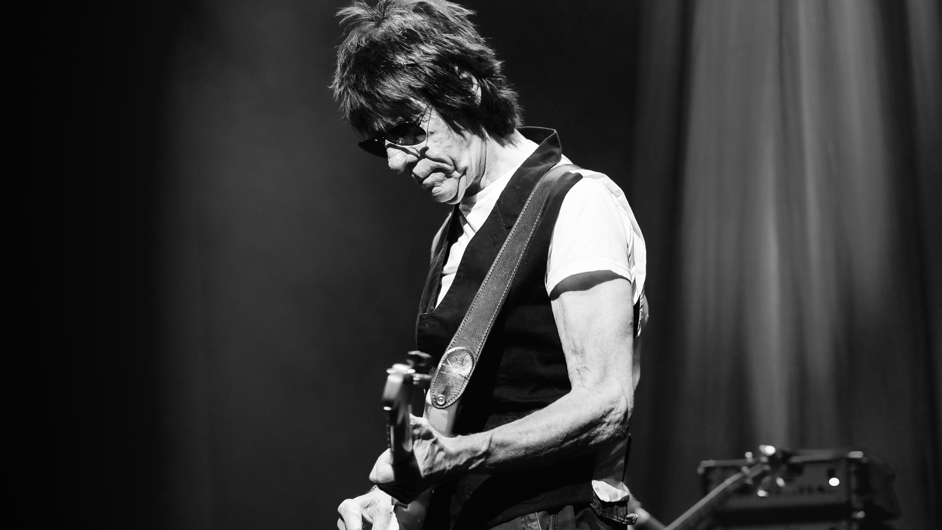 1920x1080 Legendary guitarist Jeff Beck has passed away