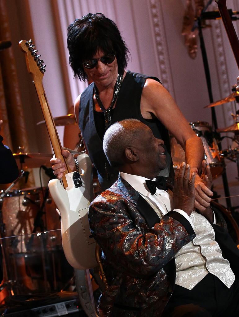 771x1024 Jeff Beck, Ann Wilson, Paul Rodgers Beck Photo