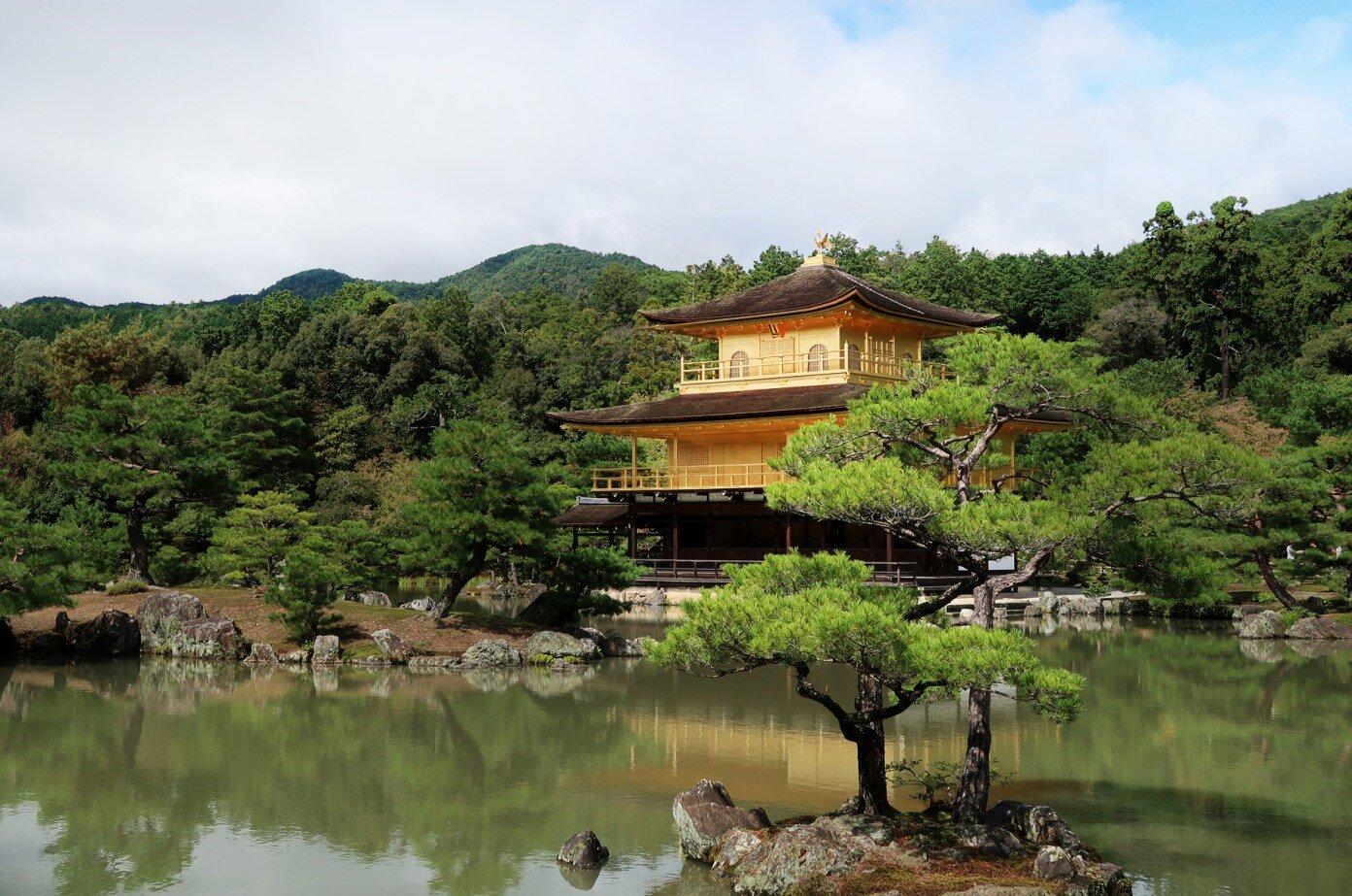 1392x923 Visiting Kinkakuji Temple (The Golden Pavilion) in Kyoto, Japan