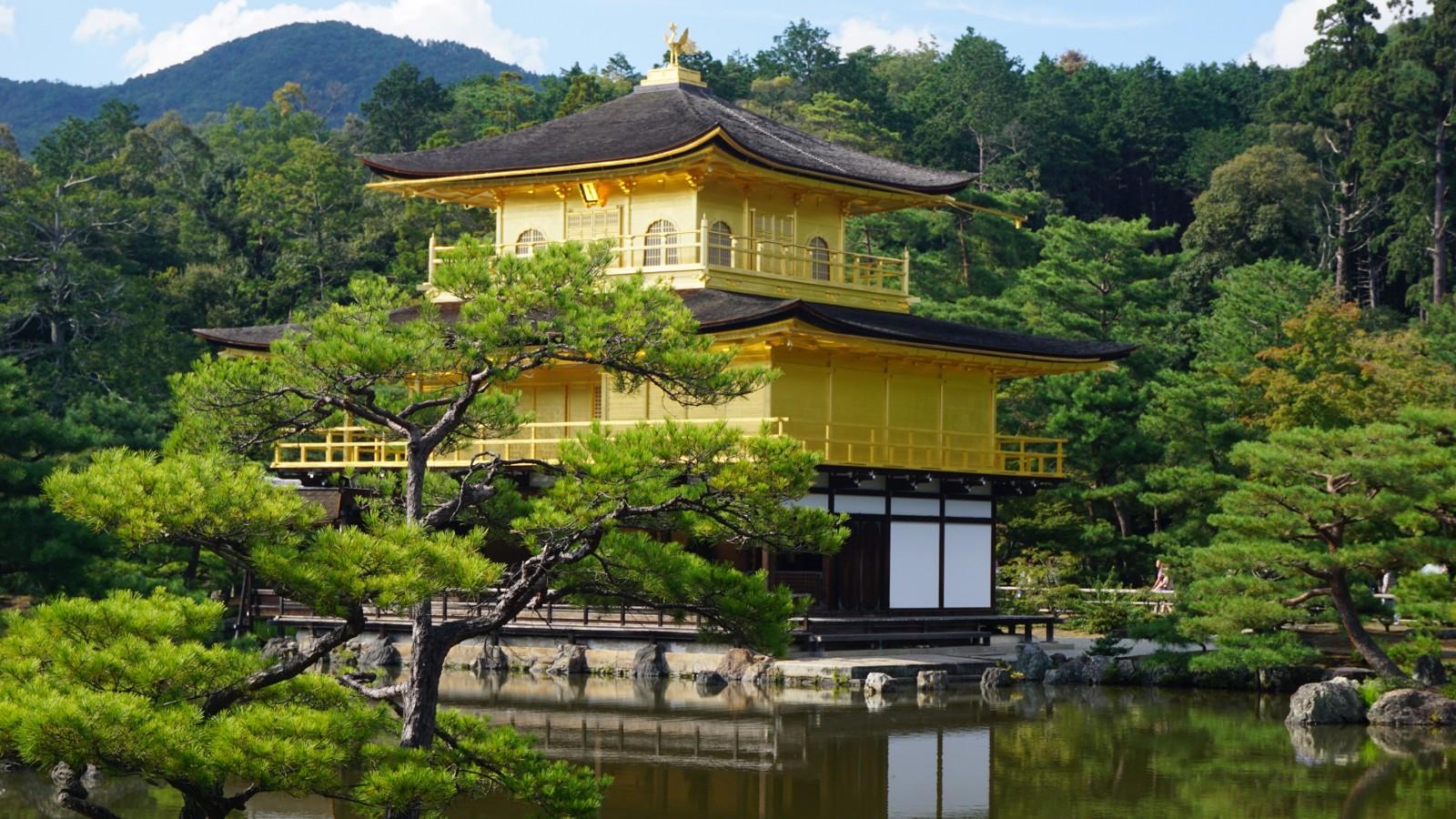 1600x900 Kinkakuji Temple: Kyoto's Golden Pavilion Web Magazine
