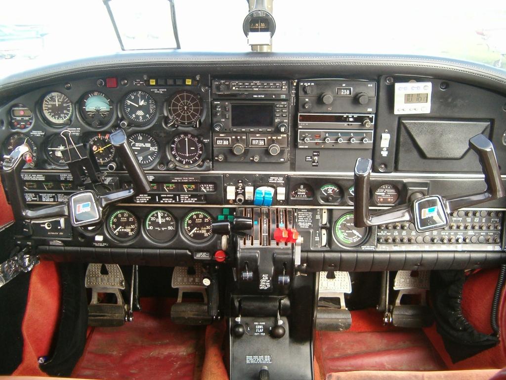 1024x768 Piper Seneca II, 1979 on TransGlobal Aviation