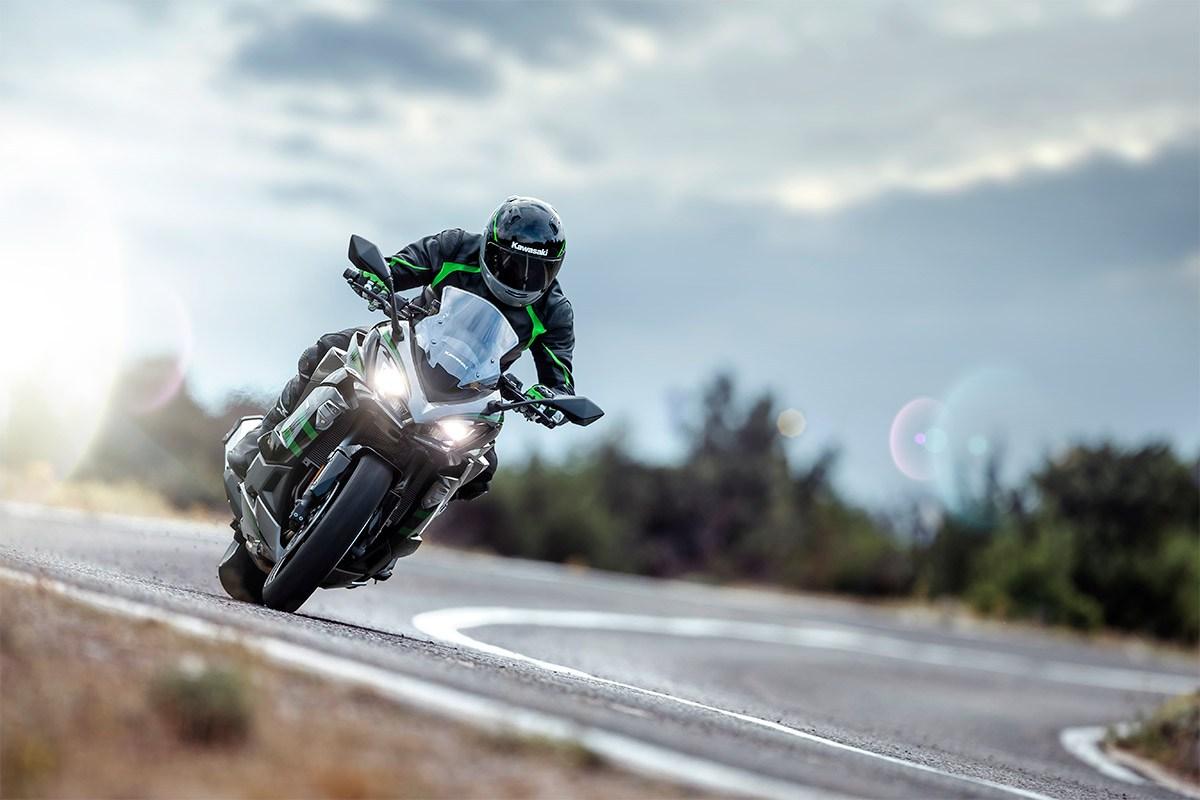 1200x800 Kawasaki Ninja 1000 SX Specs