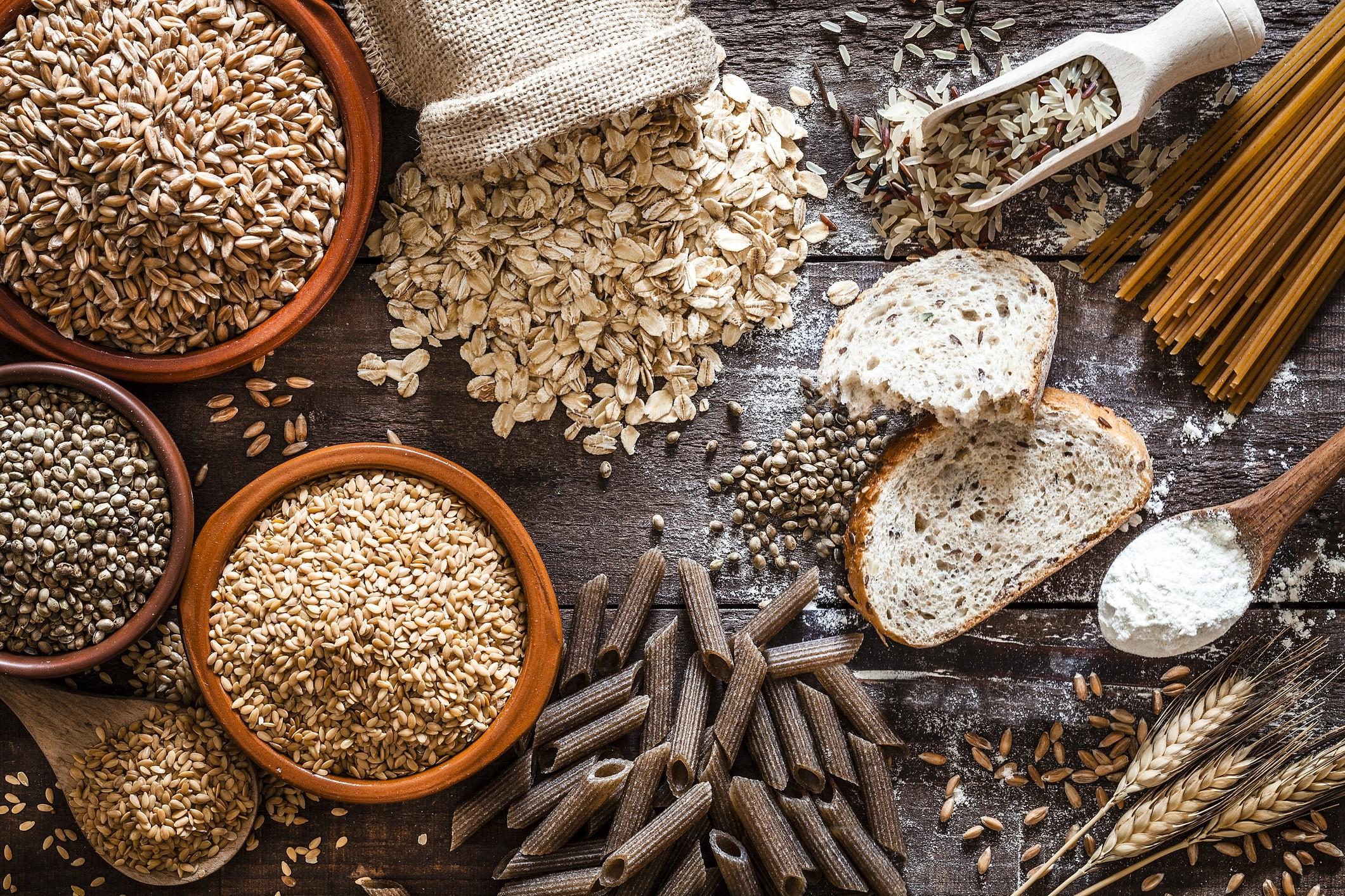2121x1414 Wallpaper / cereal, food, bread, noodles, wheat, rice, pasta, flour, oats, wooden surface free download
