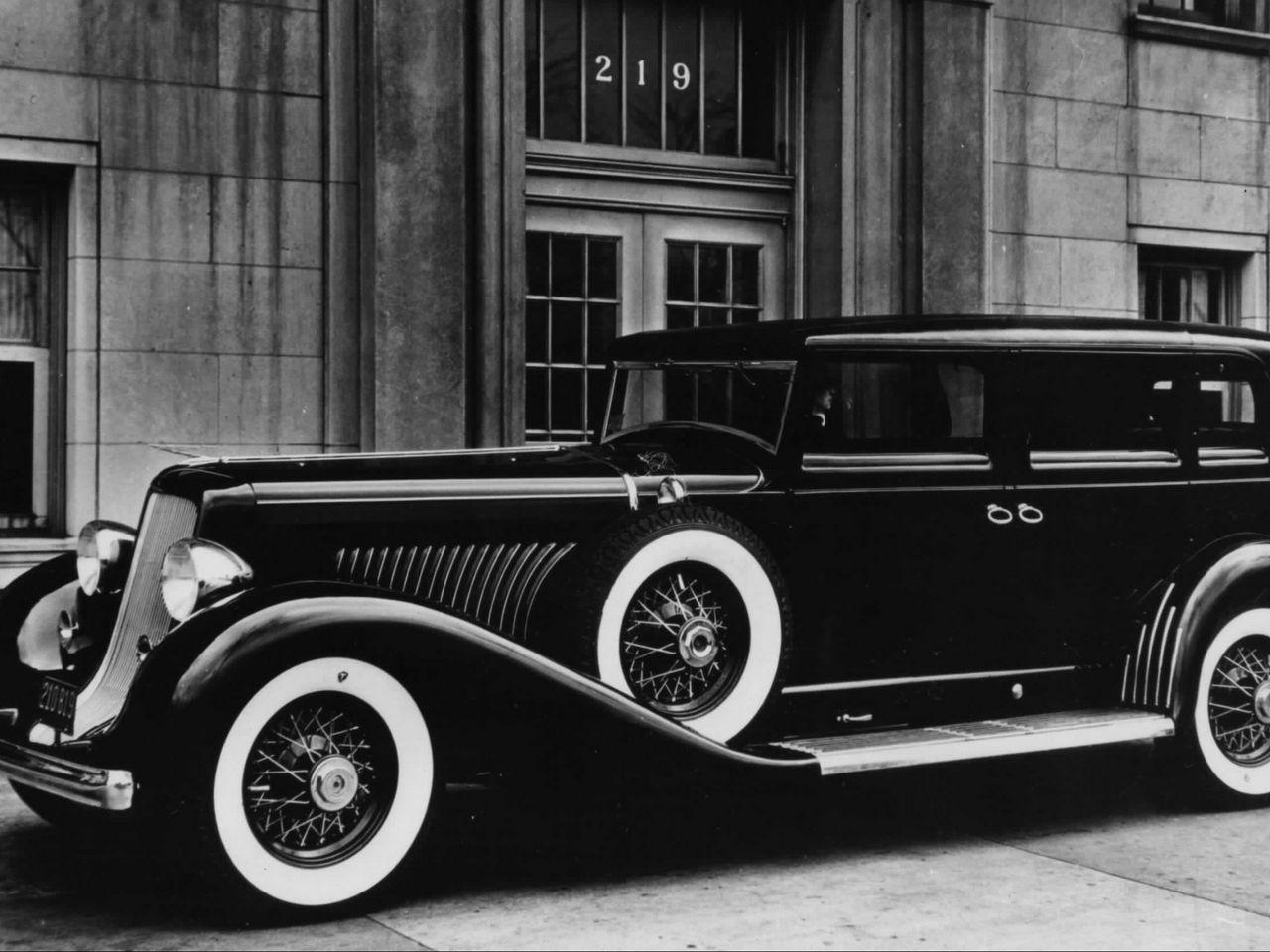 1280x960 Download wallpaper 1280x960 duesenberg, car, vintage, black, white standard 4:3 HD background