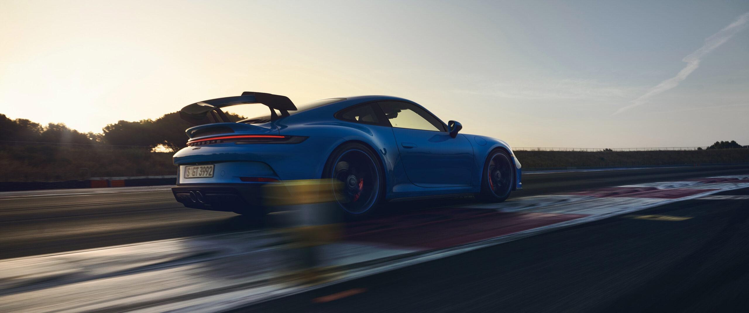 2560x1072 Porsche 911 GT3 Wallpaper