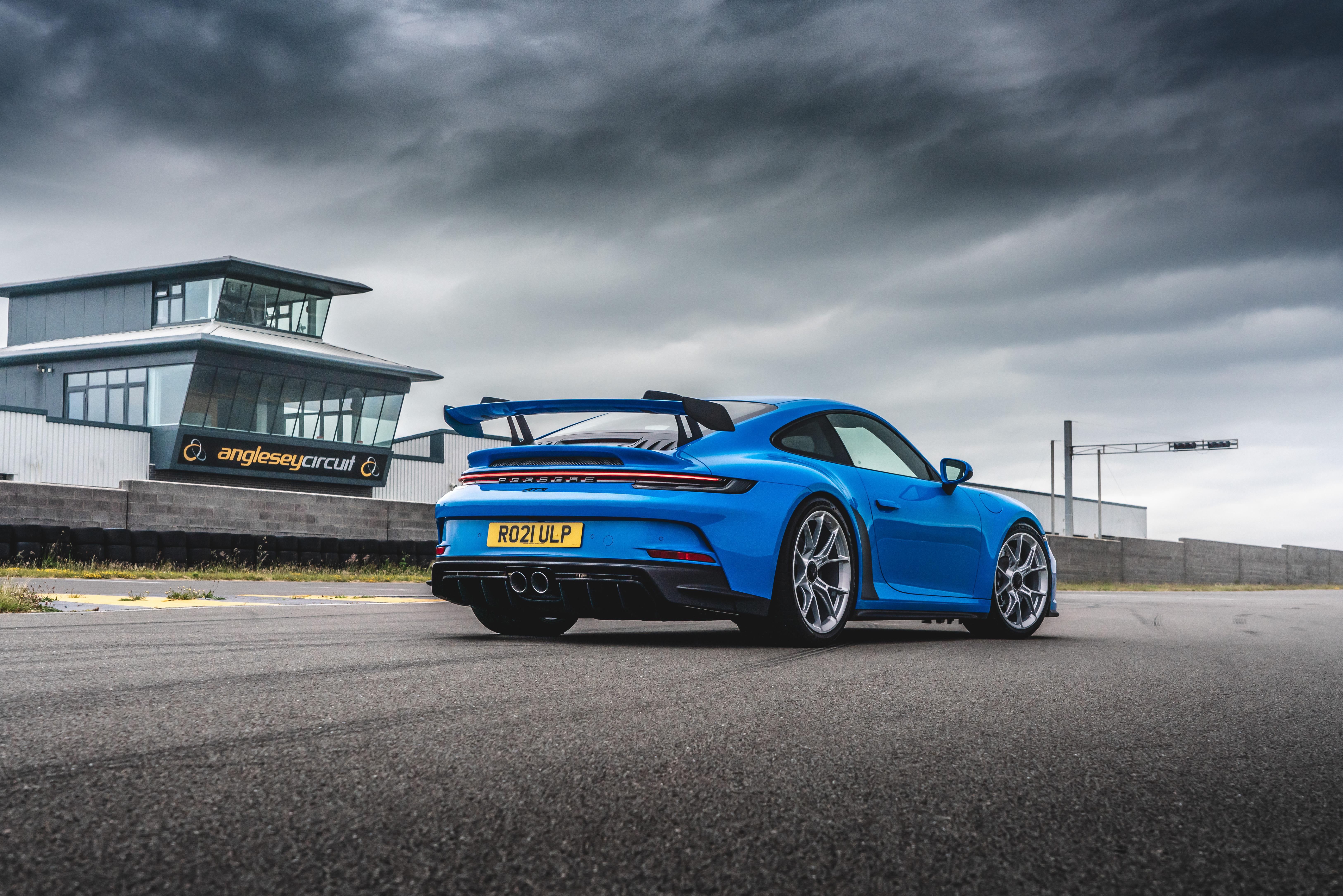 6500x4336 Blue 2021 Porsche 911 GT3 MT (992)