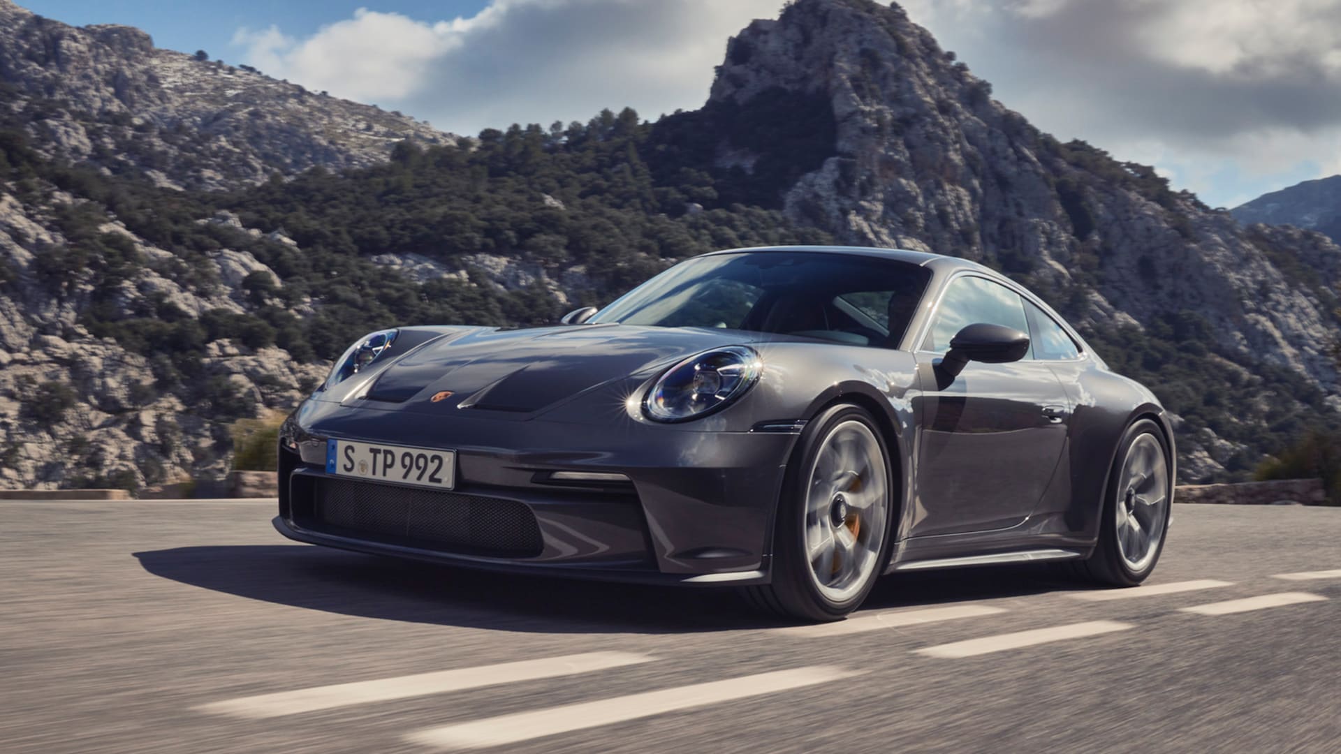 1920x1080 Porsche 911 GT3 Touring First Look: Wingless Wonder
