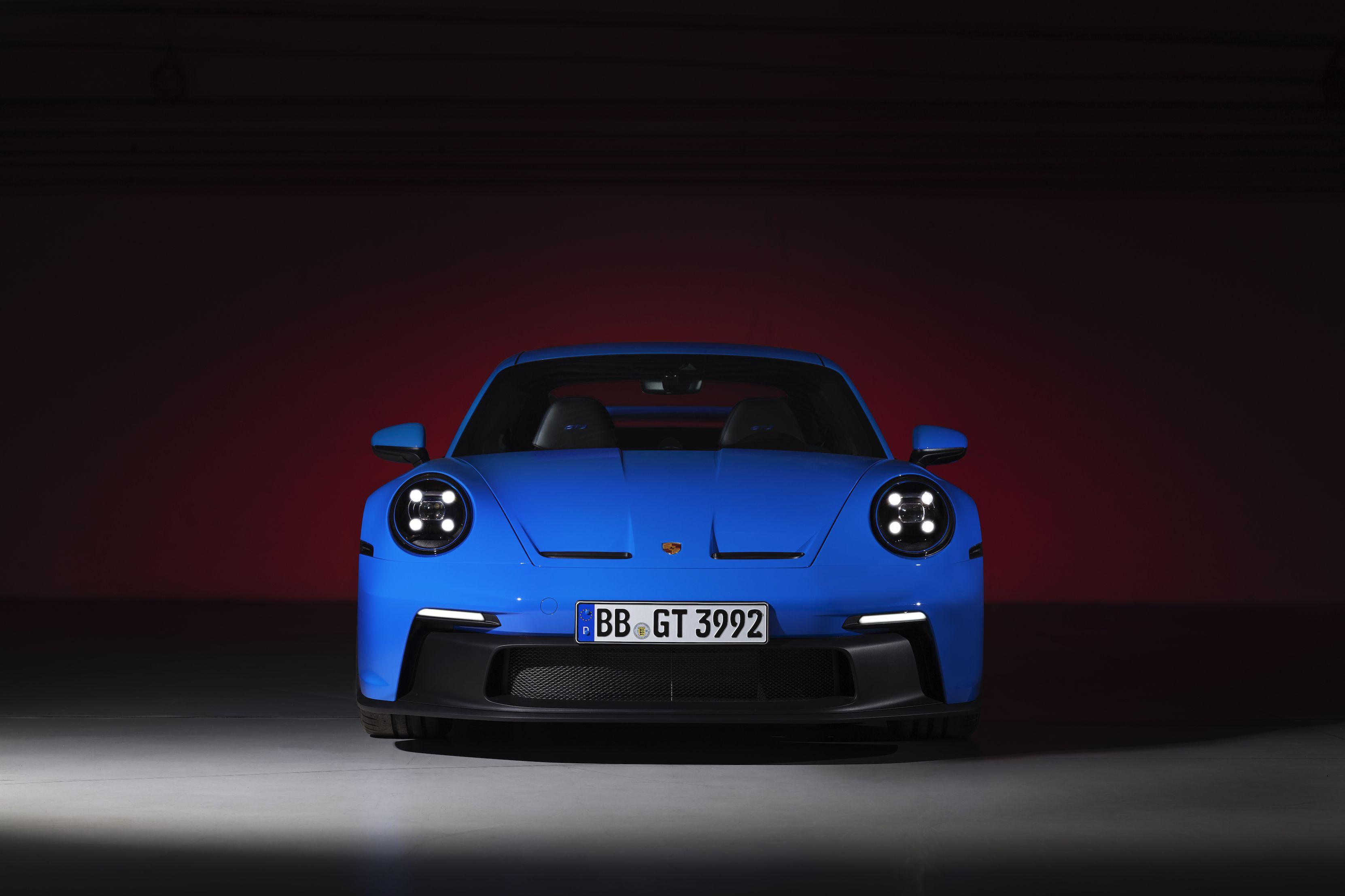 3324x2215 See Photo of the 2022 Porsche 911 GT3
