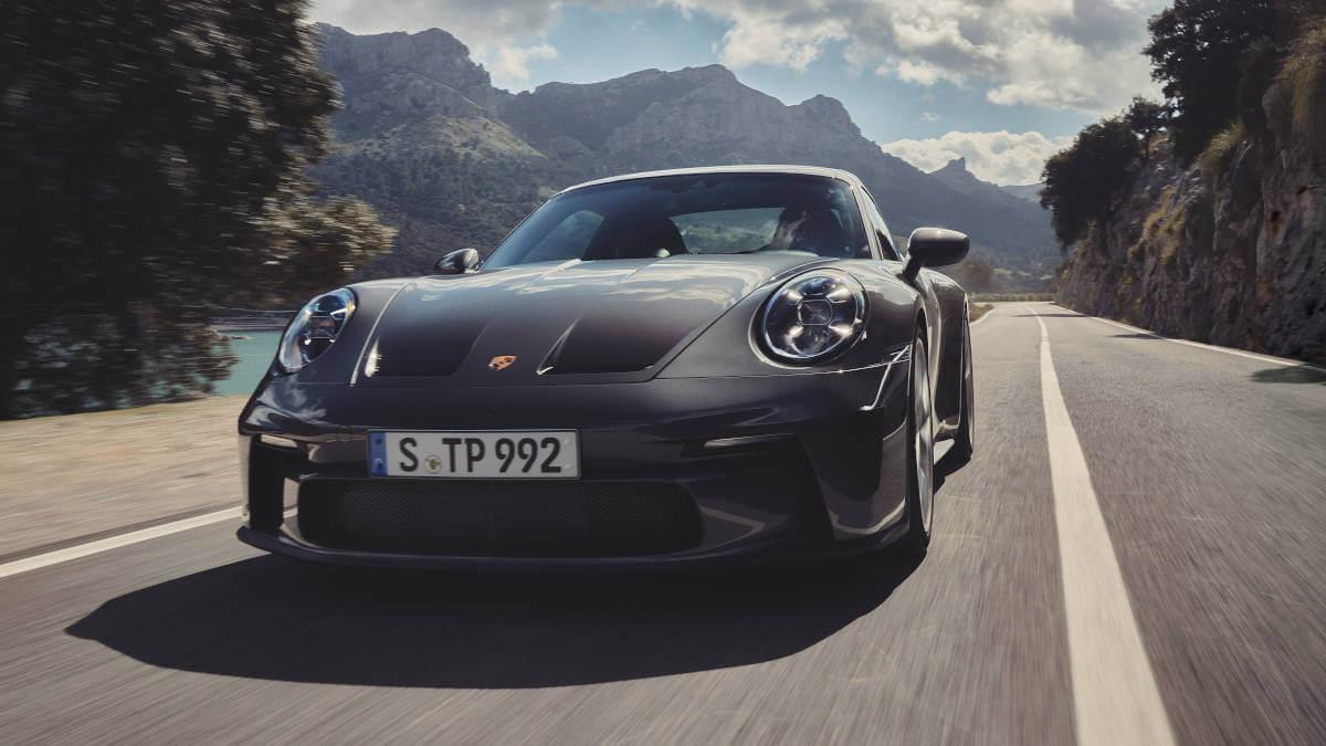 1200x675 Porsche 911 (992) GT3 Touring