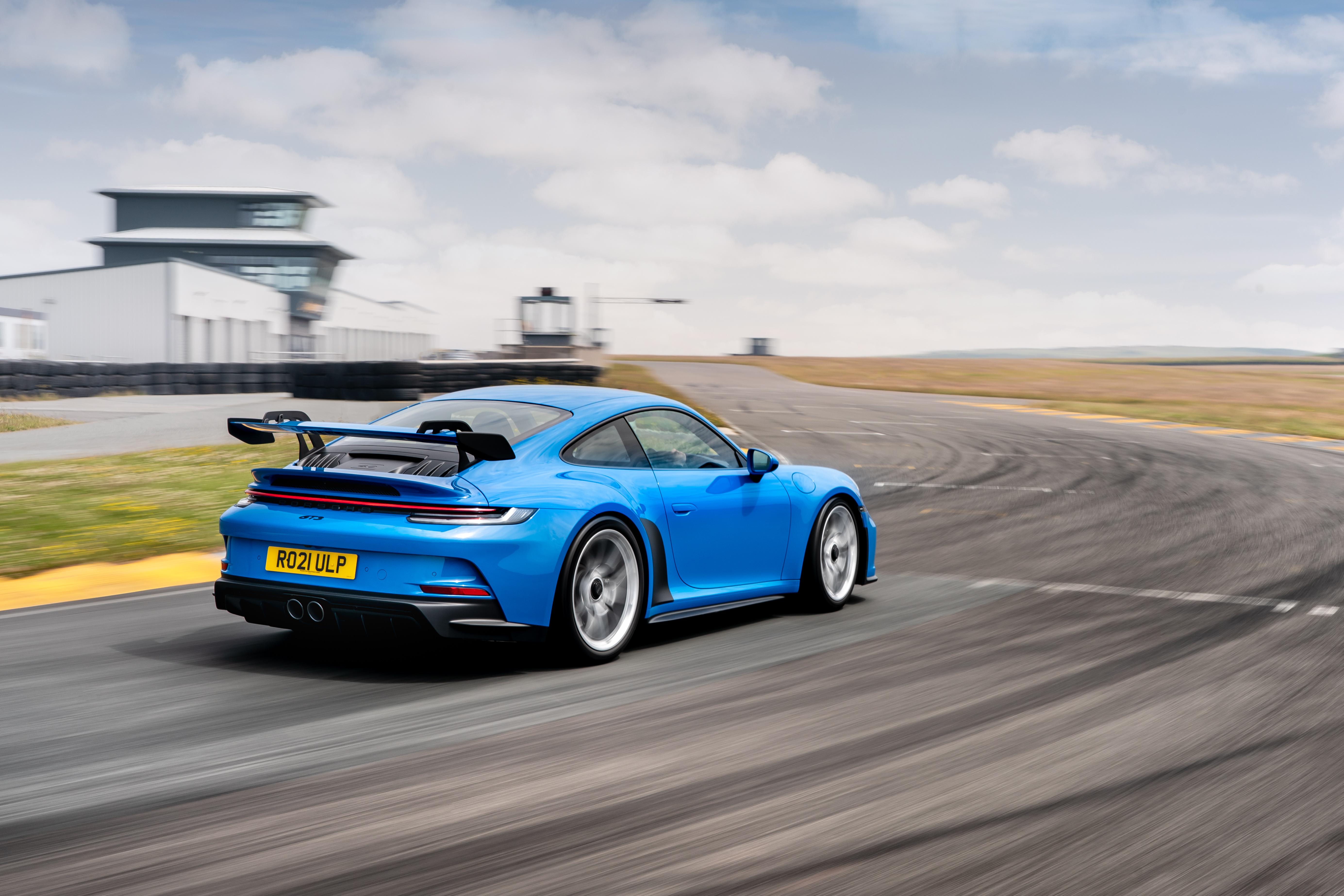 5538x3692 Blue 2021 Porsche 911 GT3 MT (992), Sport Car, Porsche 911 Gallery HD Wallpaper