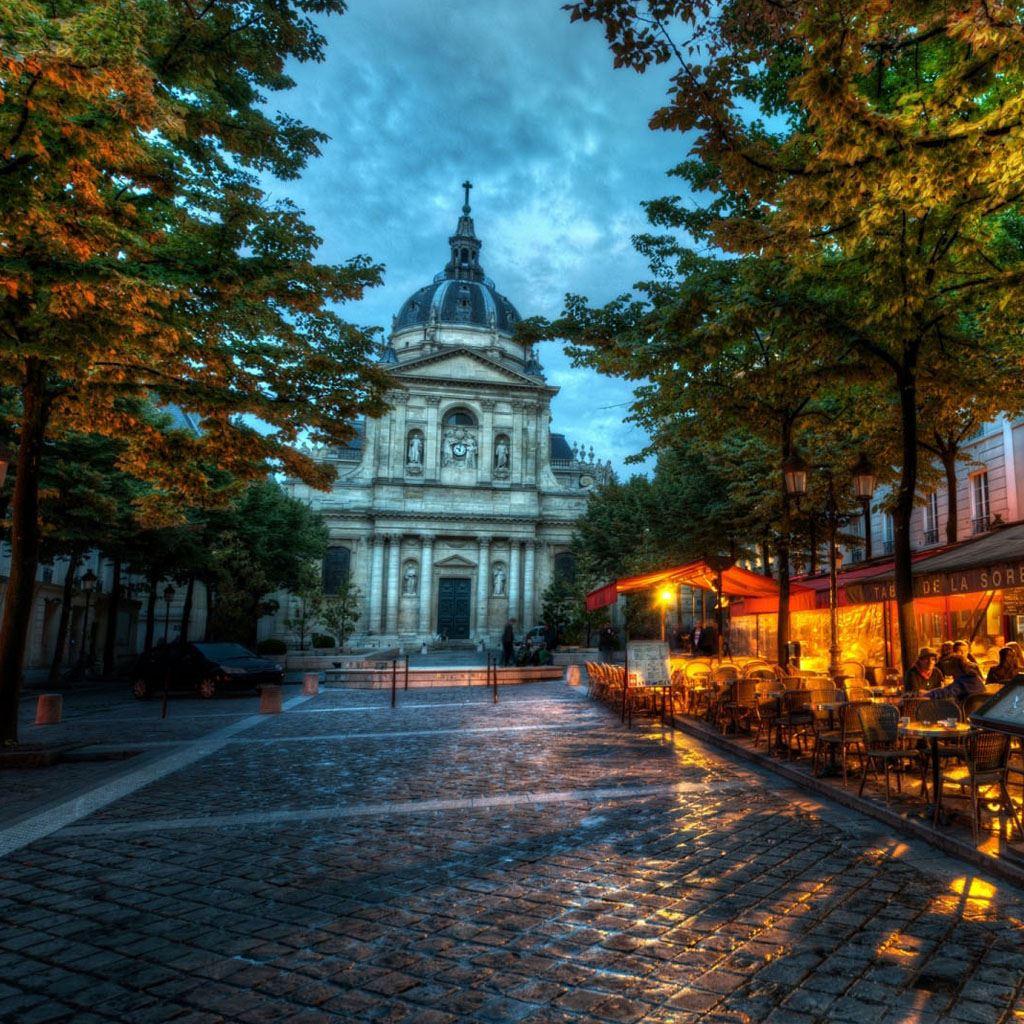1024x1024 France Palace iPad Wallpaper Free Download