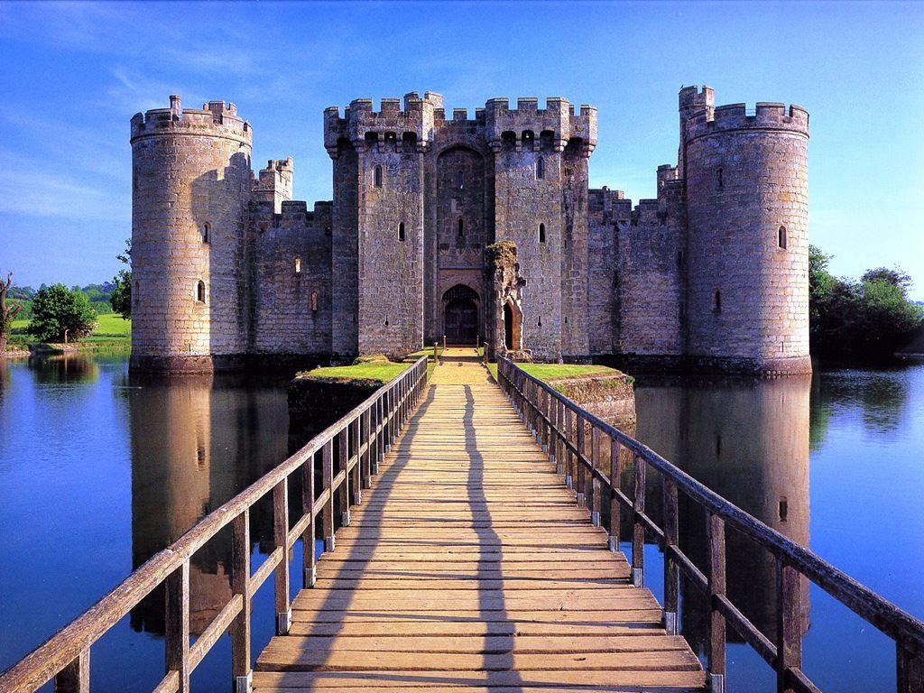 1024x768 Peaceful. Bodiam castle, Castles in england, Castles to visit