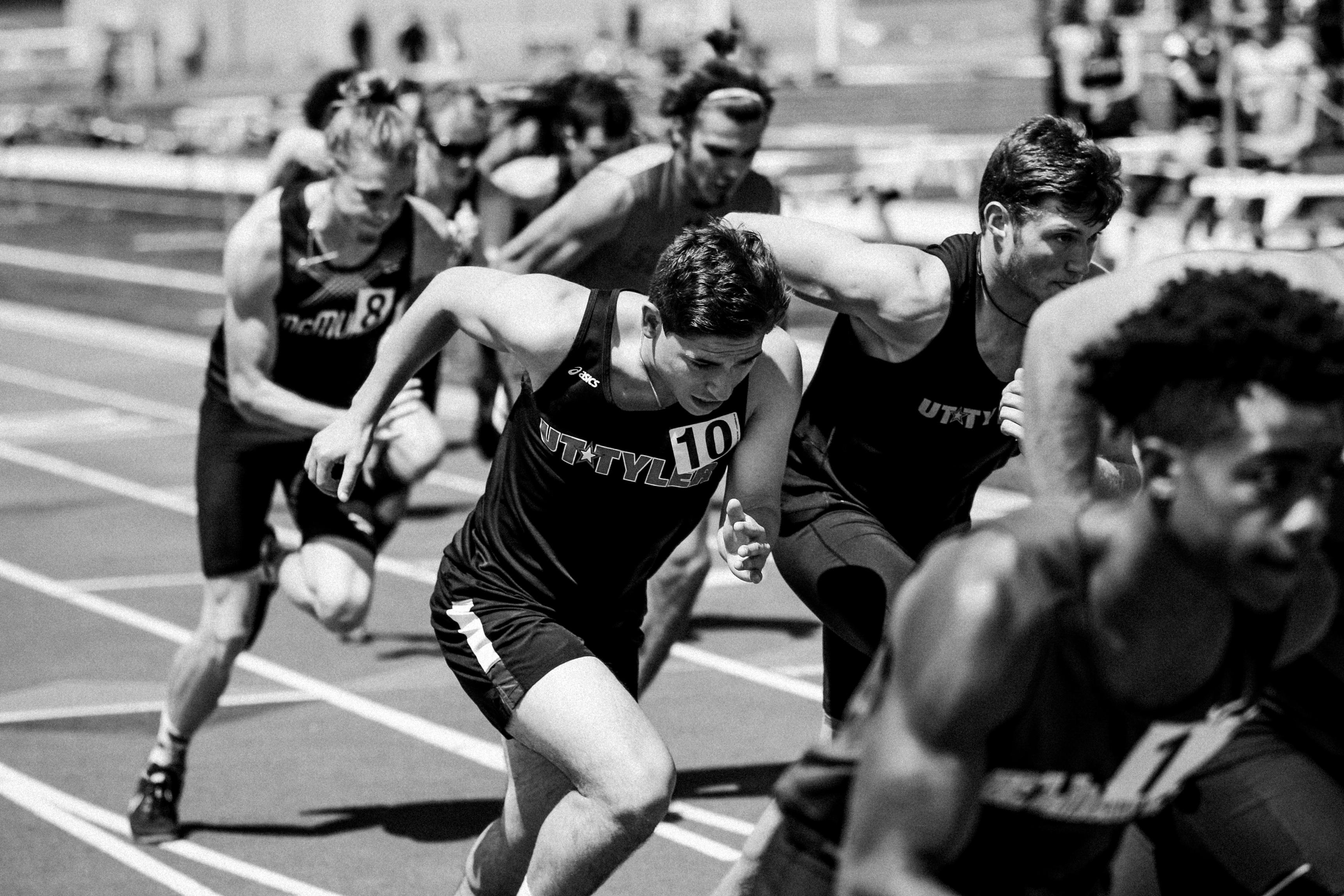 3442x2295 People running a race image Domain photo