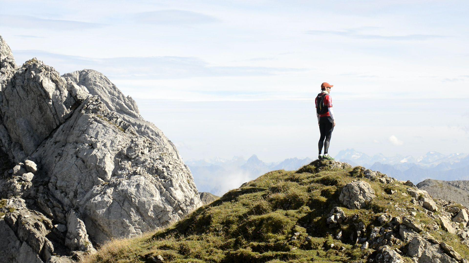 1920x1080 Outdoor Running Wallpaper