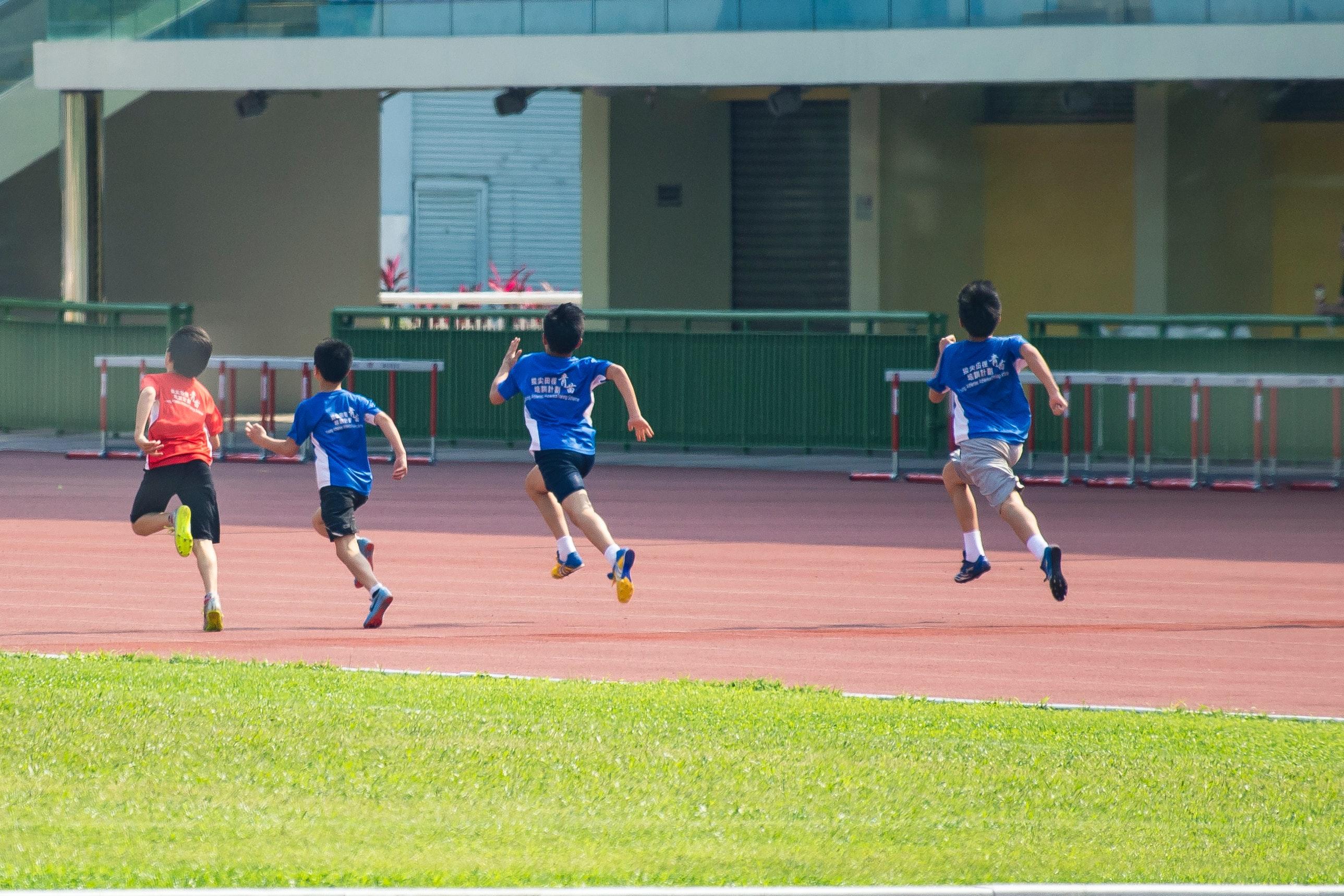 2577x1718 Kids Running Photo, Download Free Kids Running & HD Image