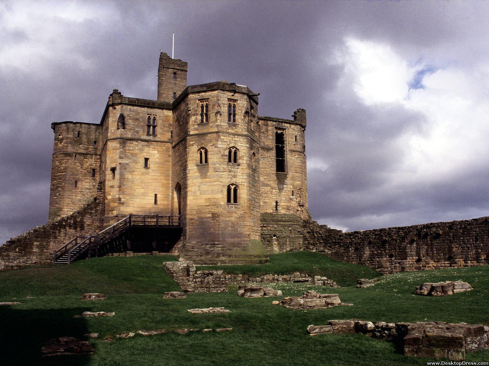 1600x1200 Desktop Wallpaper Natural Background Warkworth Castle, Northumberland, England