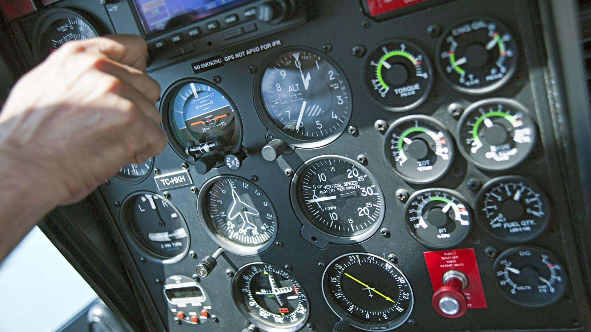 1920x1080 Autopilot: What the system can and can't do