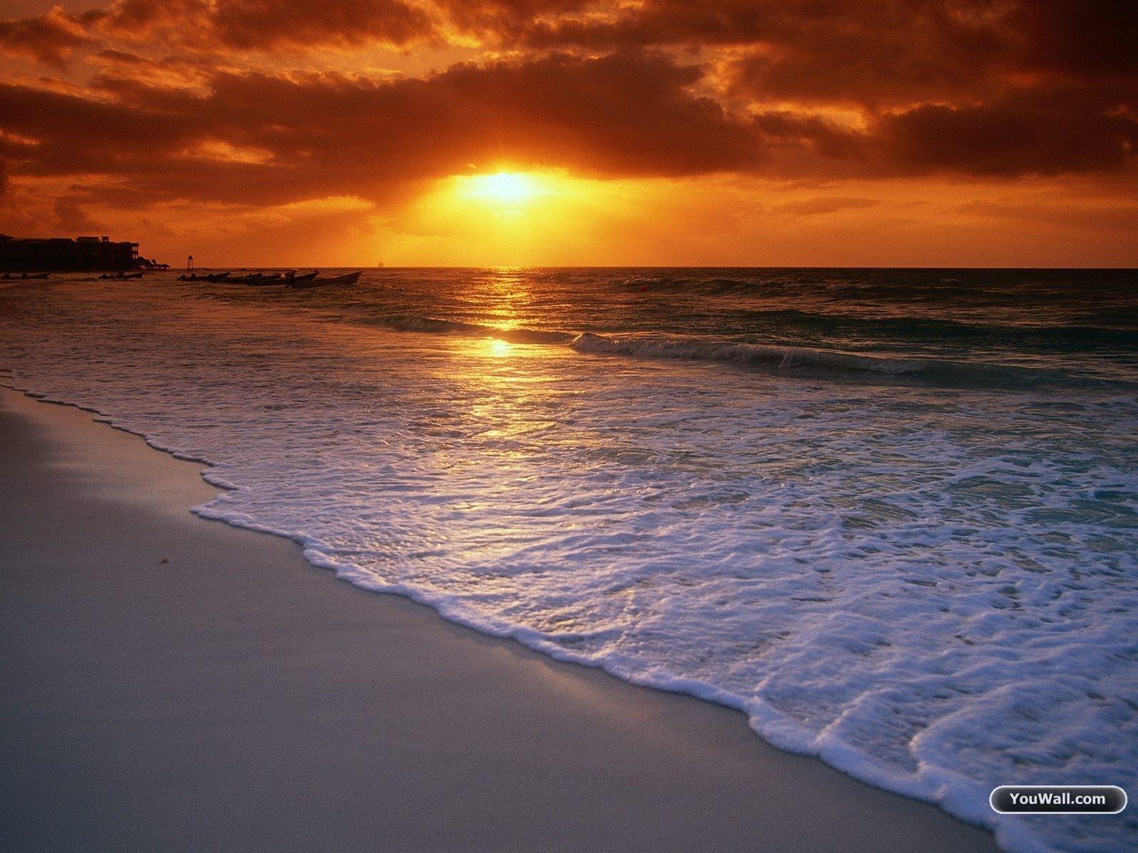 1600x1200 Beach Sunset Wallpaper