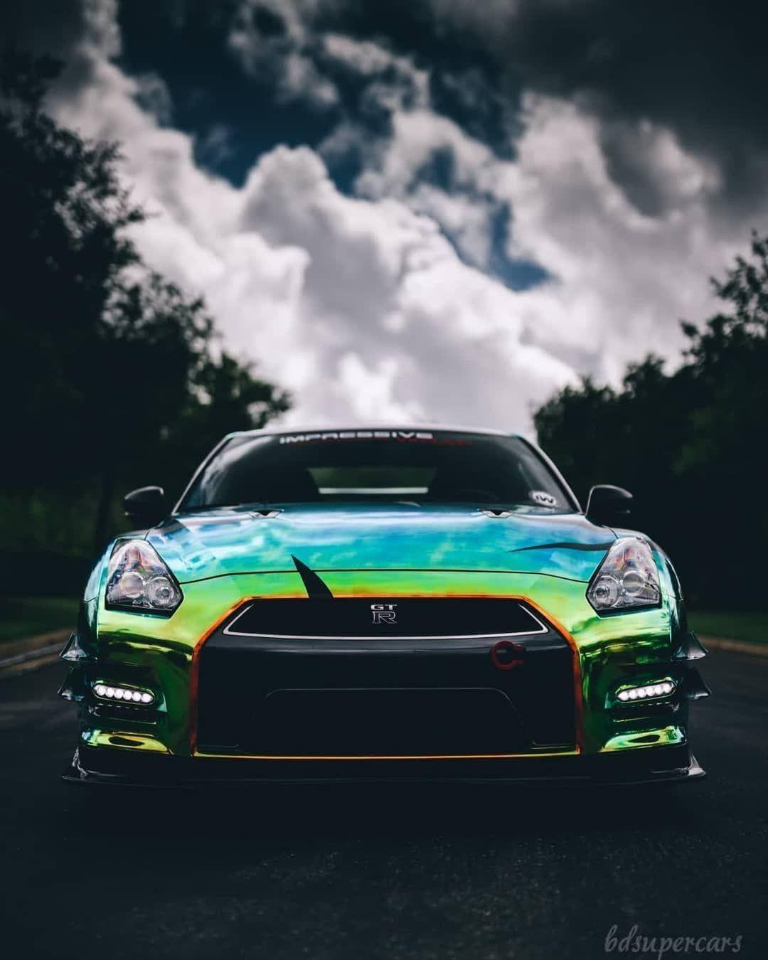 1080x1350 Green Sports Car Wallpaper