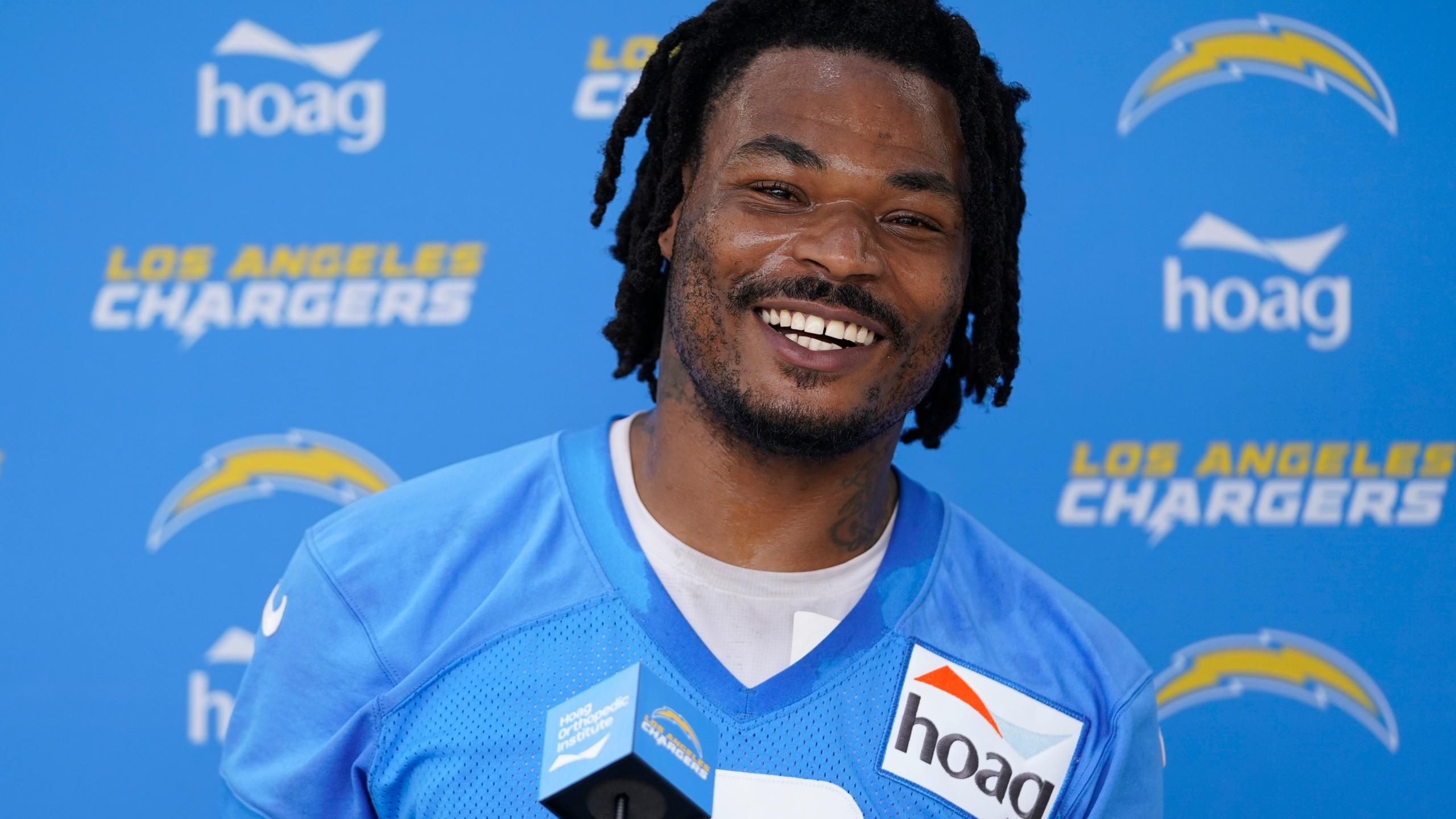 2560x1440 Chargers Sign Derwin James To 4 Year, $76.5M Extension