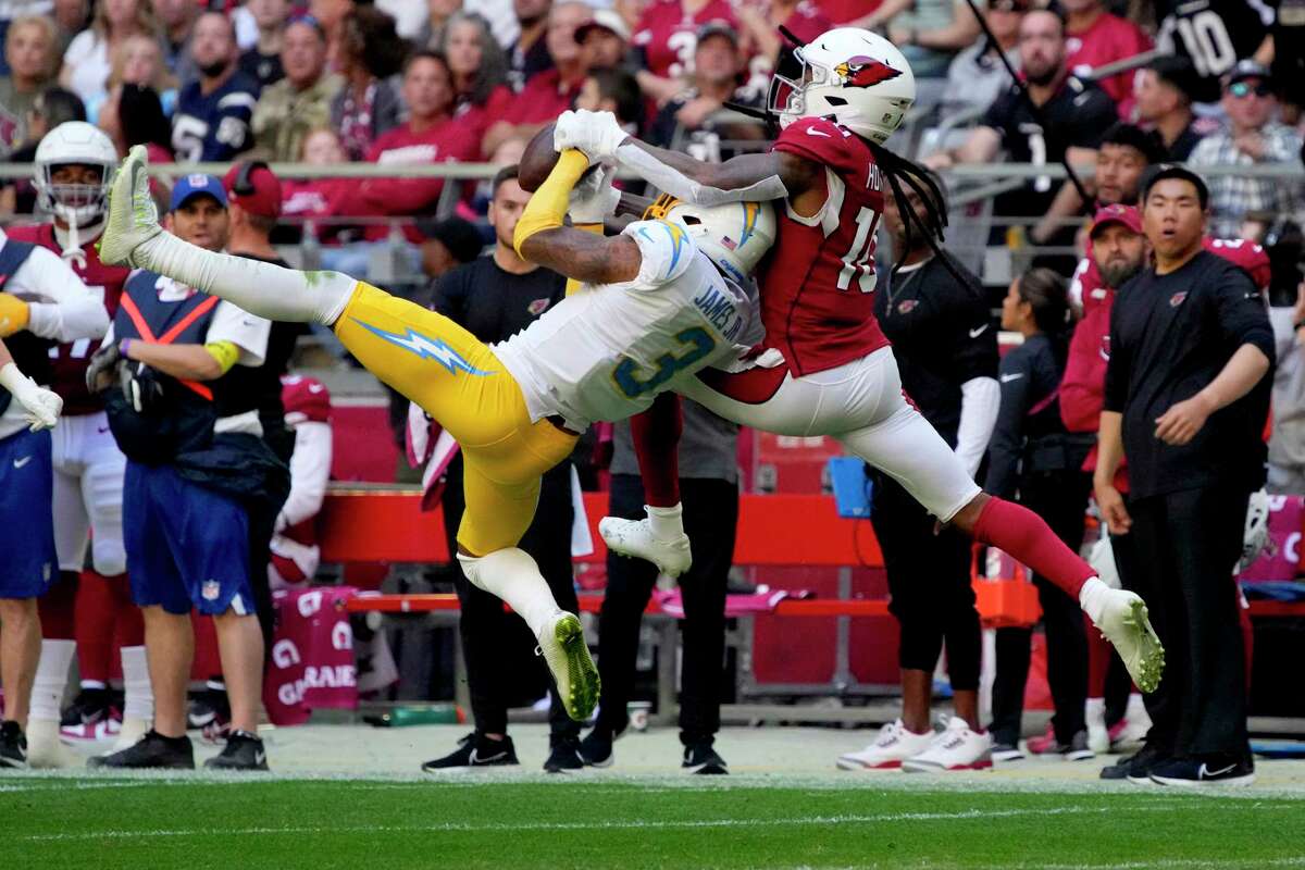 1200x800 Chargers' Derwin James questionable with quadriceps injury
