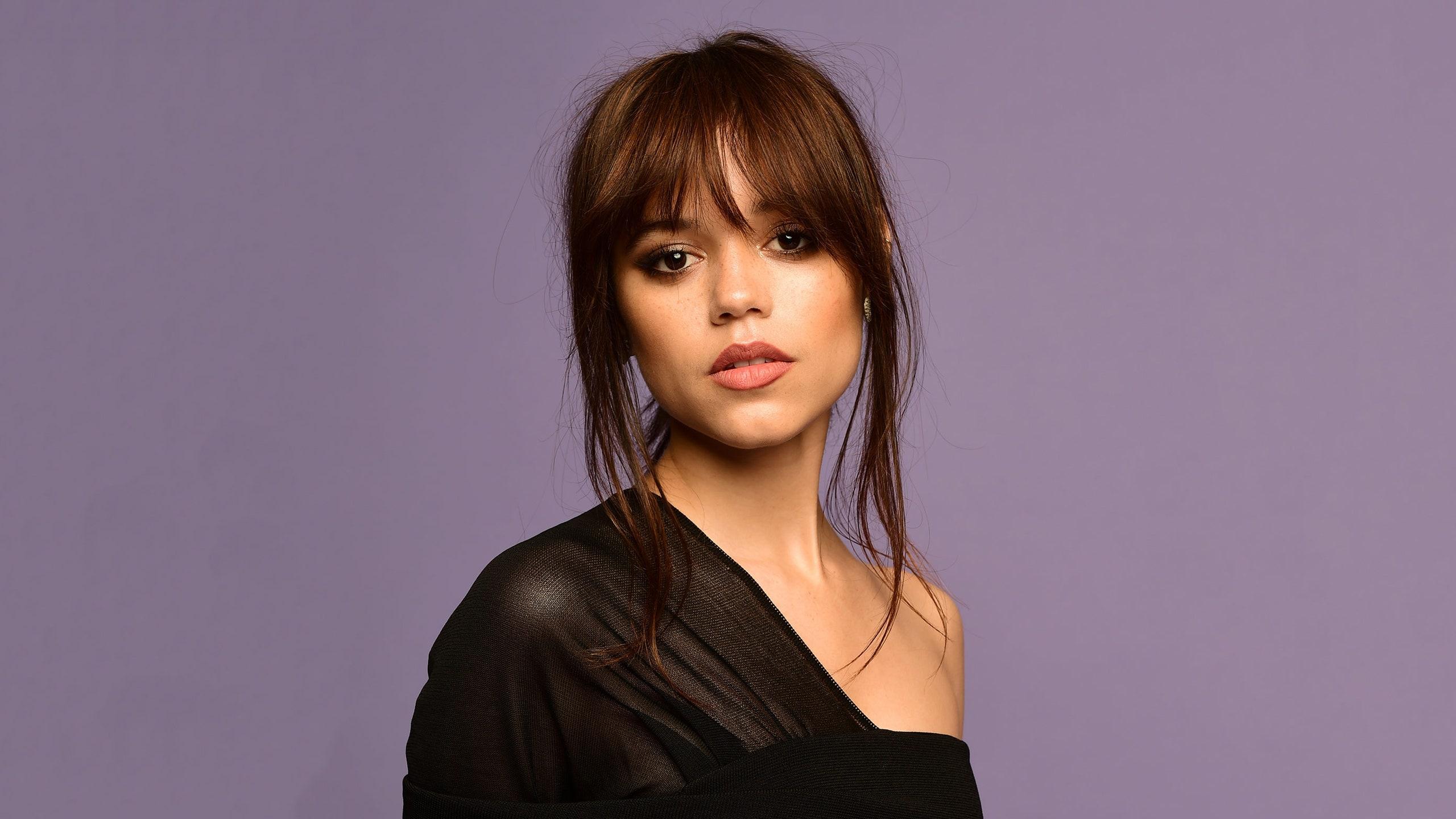 2560x1440 Jenna Ortega: Everything You Need To Know About The Wednesday Star