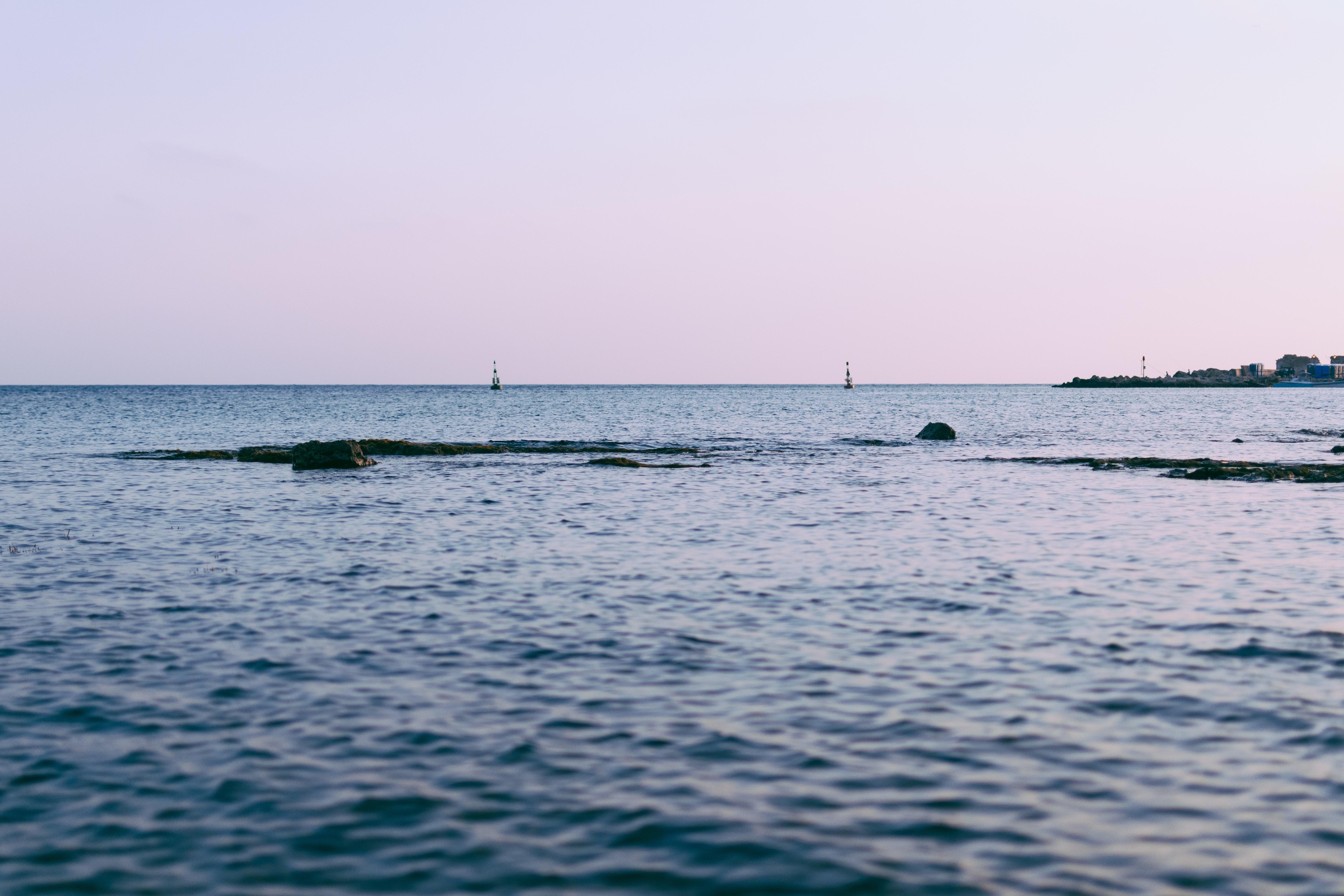 5888x3925 Photo of Buoy on Body of Water · Free