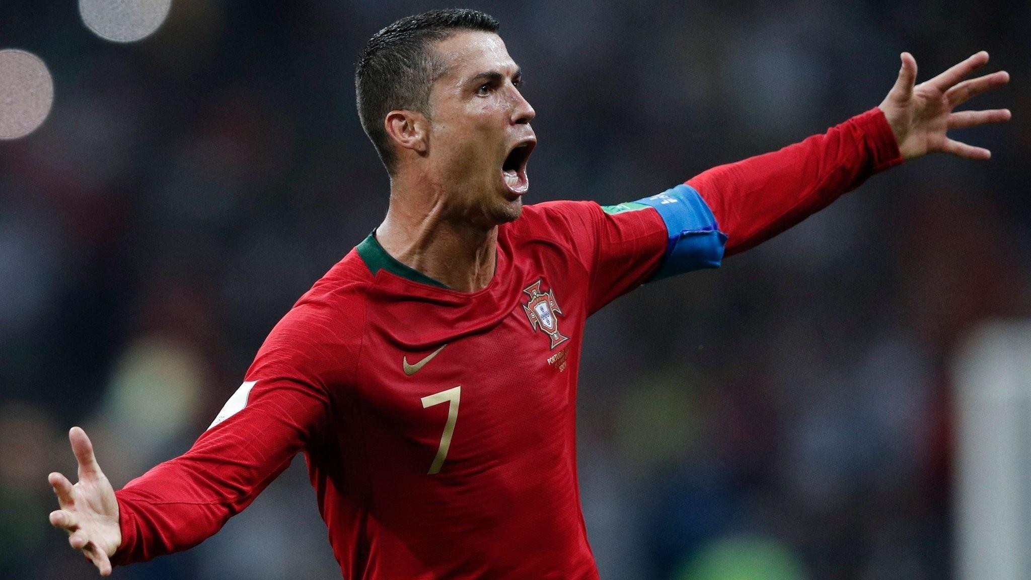 2048x1152 Cristiano Ronaldo Soccer 2018 Wallpaper