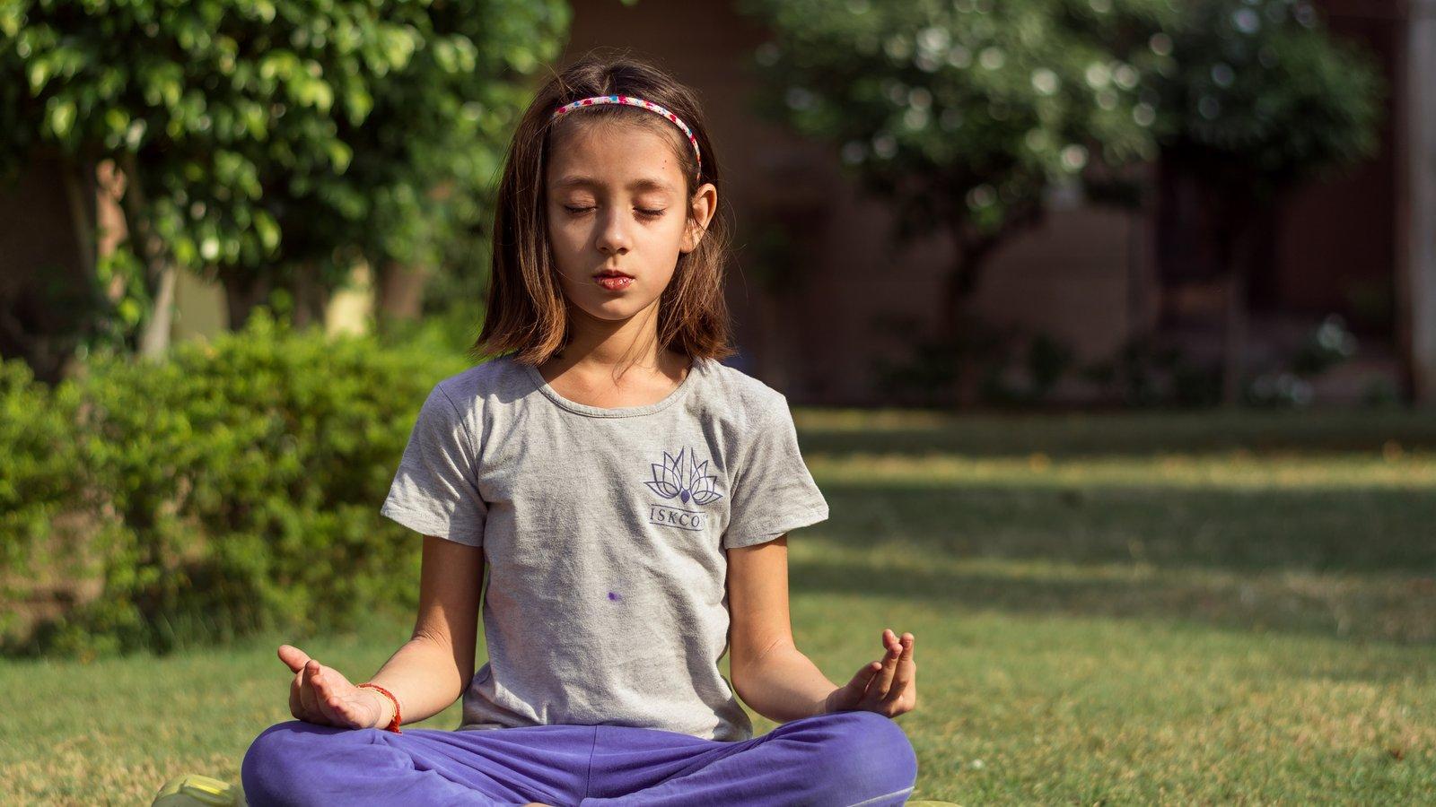 1600x900 Yoga Teacher Training for Kids Worldwide