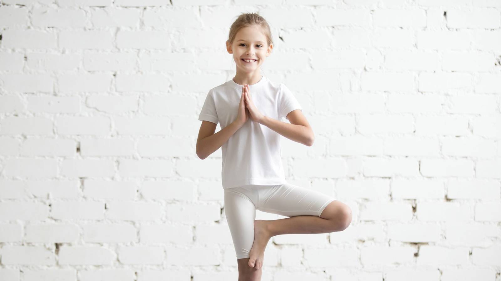 1600x900 The Secret to Teaching Yoga to Children
