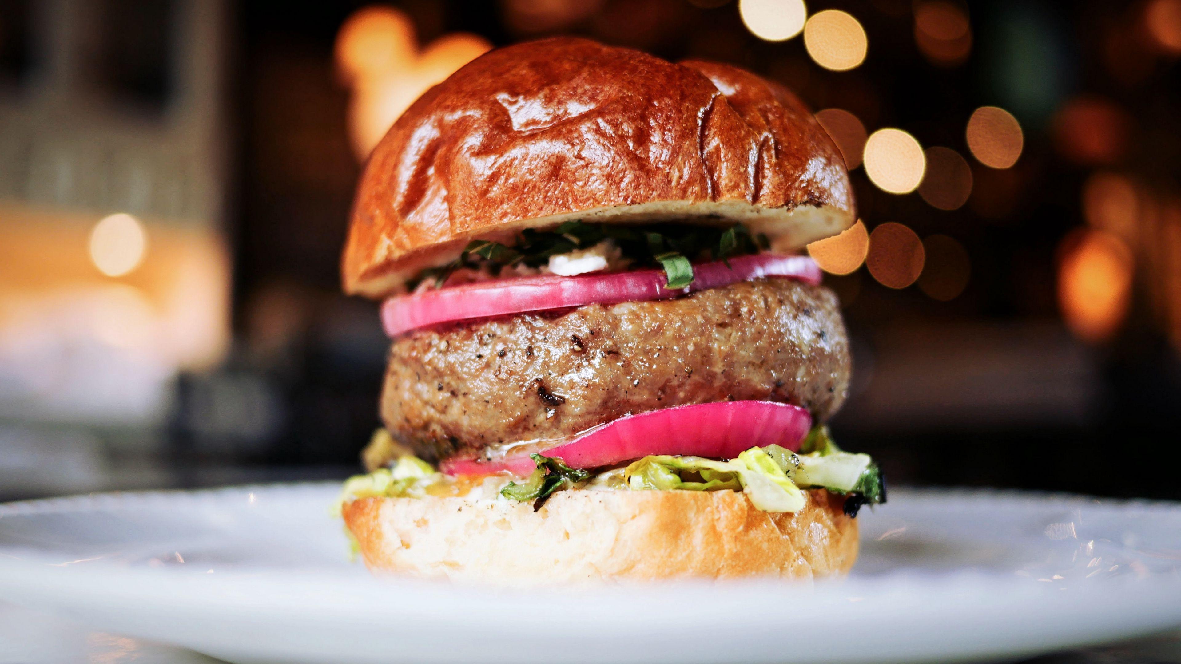 3840x2160 Download wallpaper 3840x2160 burger, cutlets, meat, vegetables, bun 4k uhd 16:9 HD background