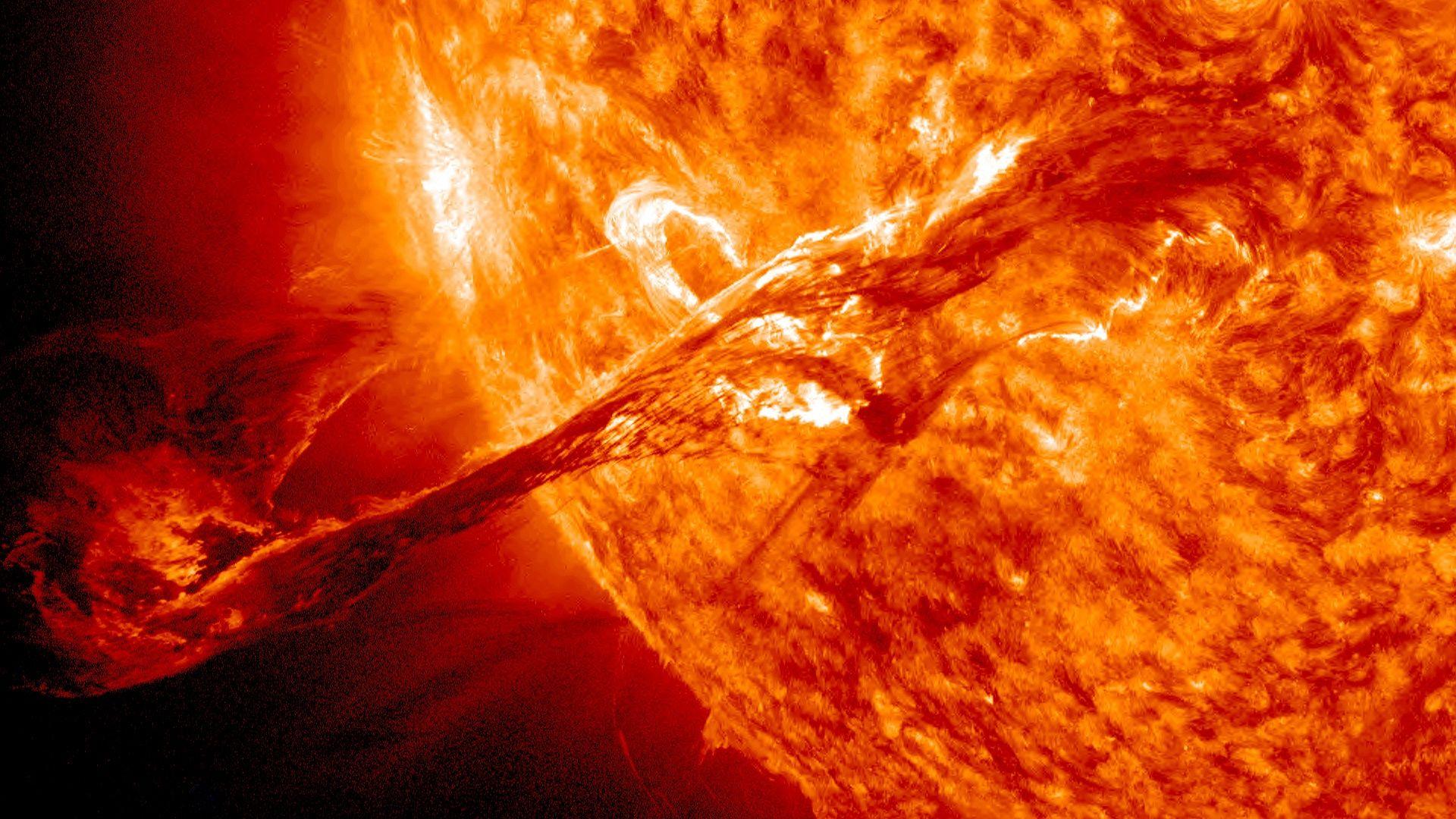 Solar Flare Wallpapers - Top Free Solar Flare Backgrounds - WallpaperAccess