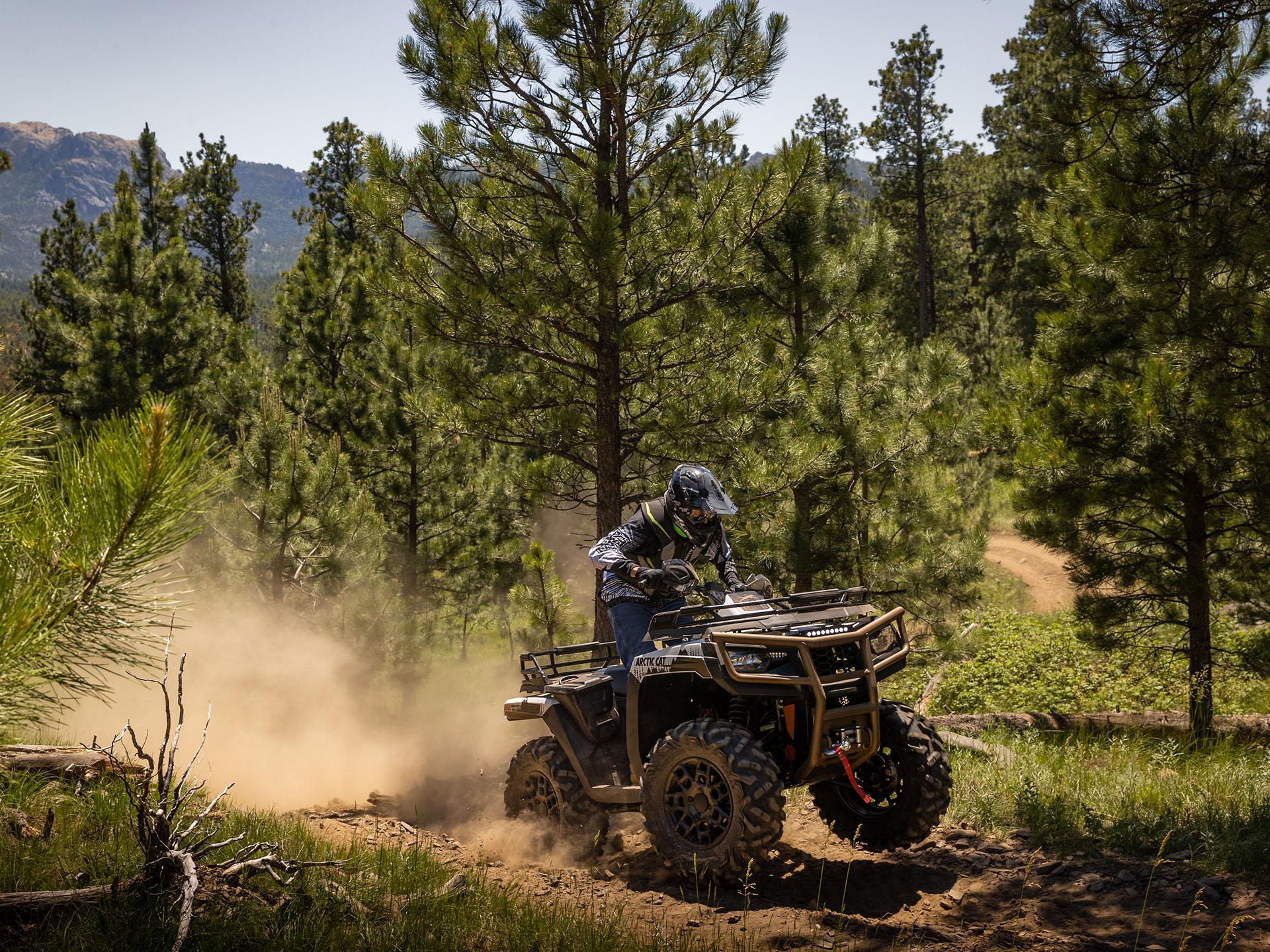 1920x1440 New 2023 Arctic Cat Alterra 600 Black Hills Edition White / Quicksilver. ATVs in Muskogee OK