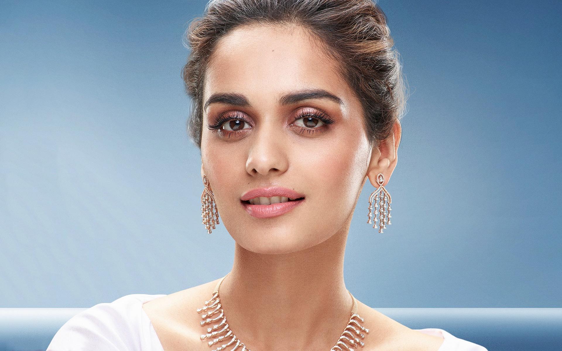 Manushi Chhillar Wallpapers Top Free Manushi Chhillar Backgrounds WallpaperAccess