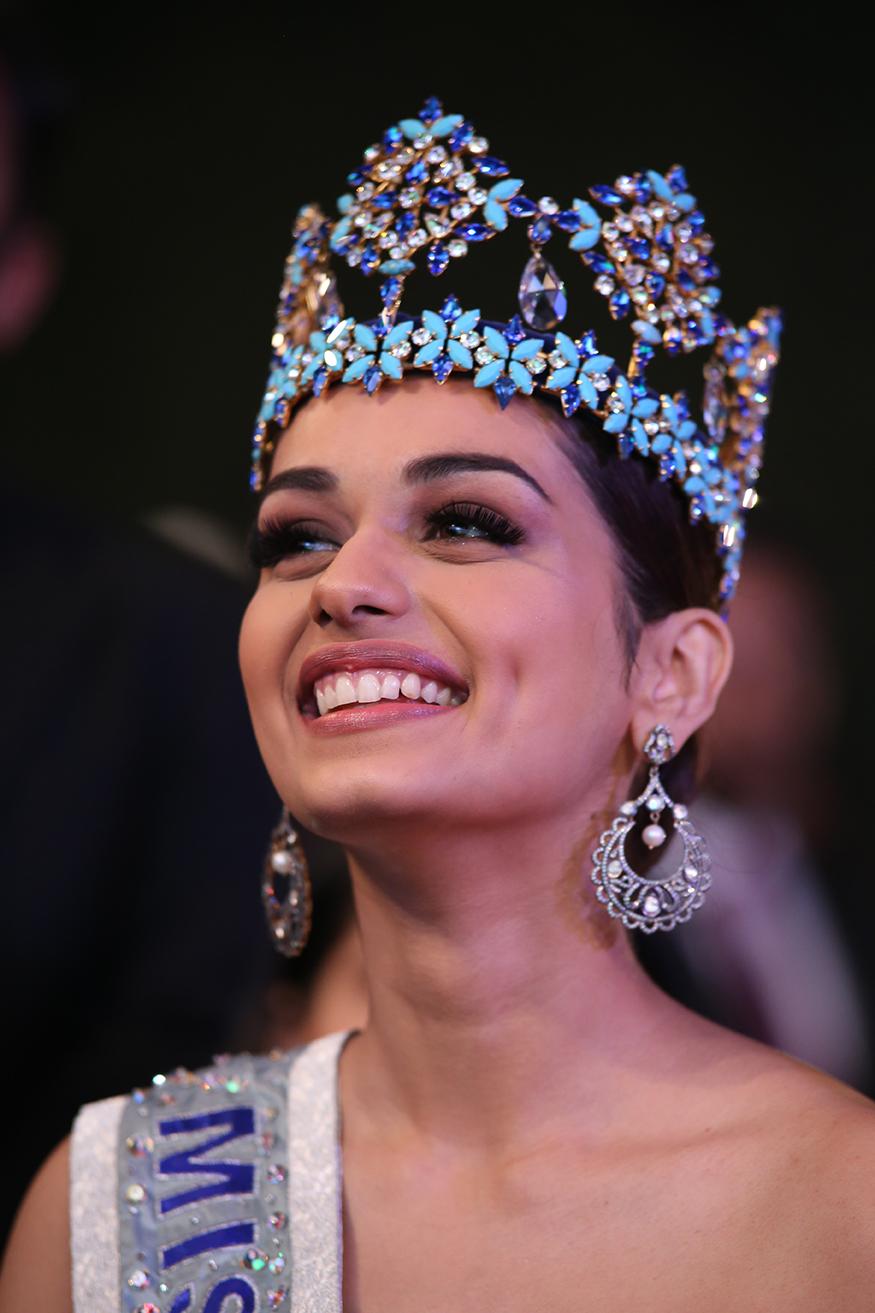 875x1313 These Pics of Virat Kohli, Manushi Chillar Are Breaking the Internet