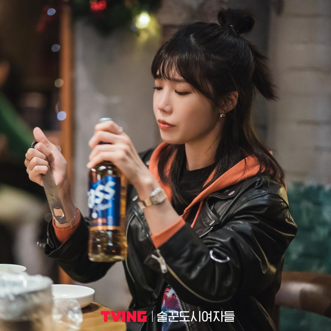 1080x1080 Higher resolution for this pic? Or mobile wallpaper