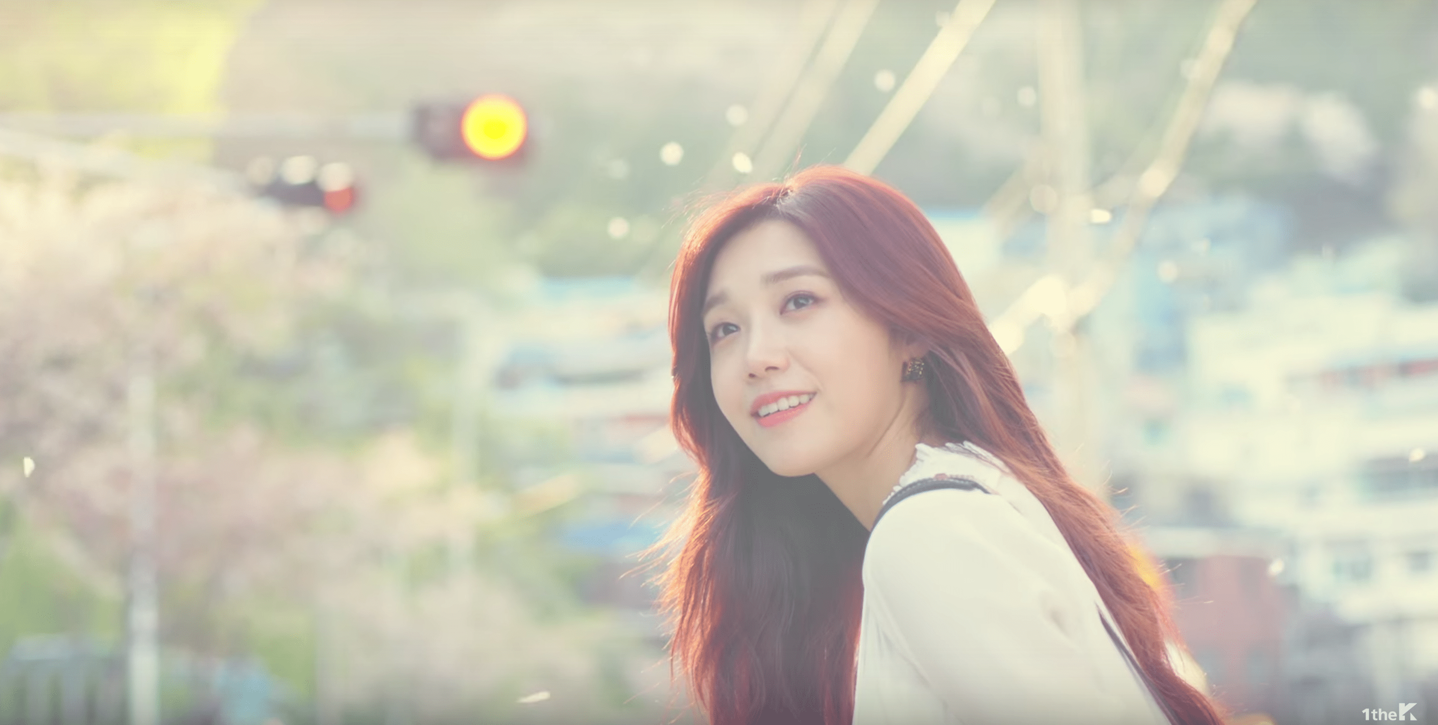 2854x1440 Hopefully Sky” is Eunji crafting quality out of a standard spring track