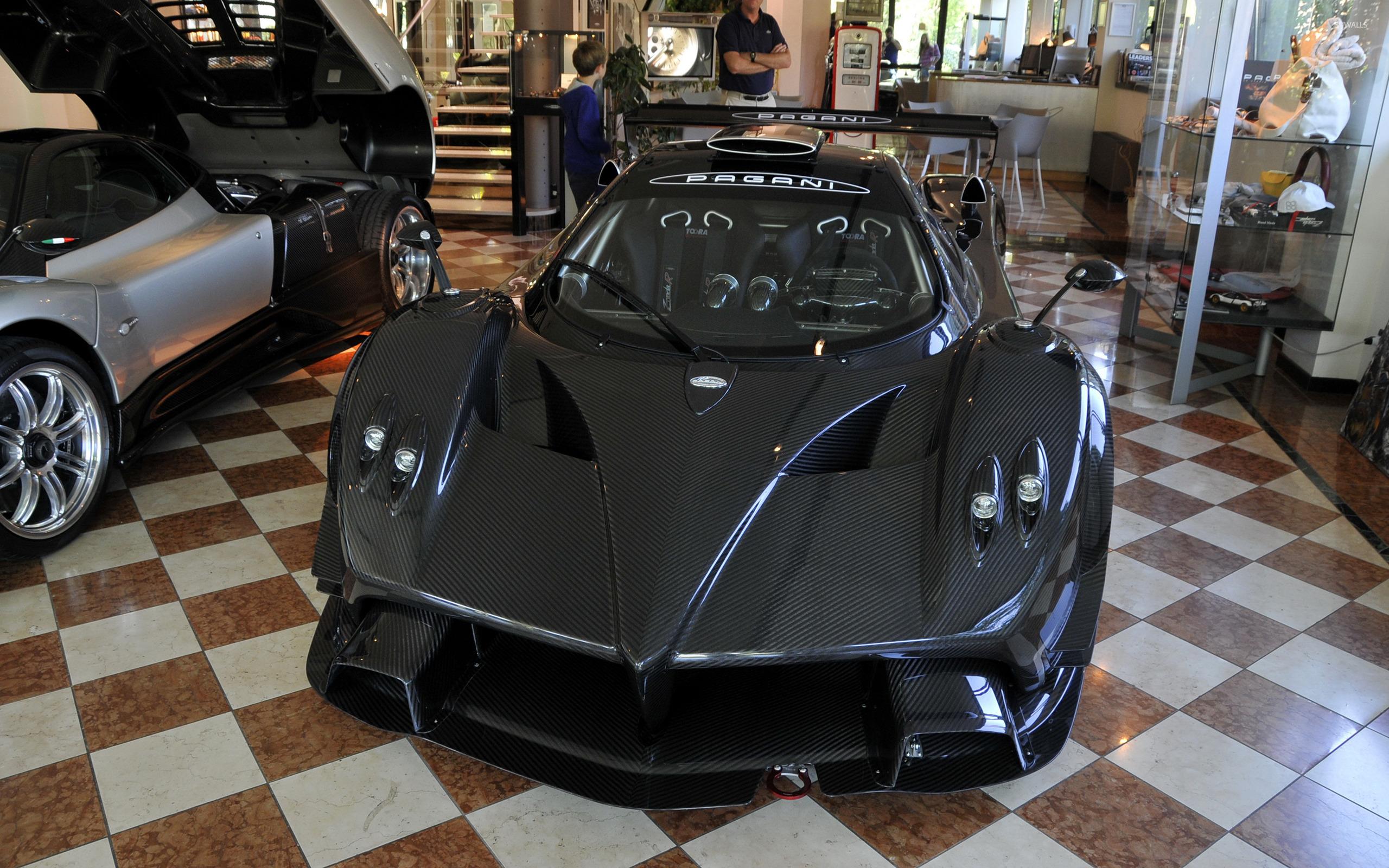 2560x1600 Black Pagani Zonda R in a museum wallpaper wallpaper