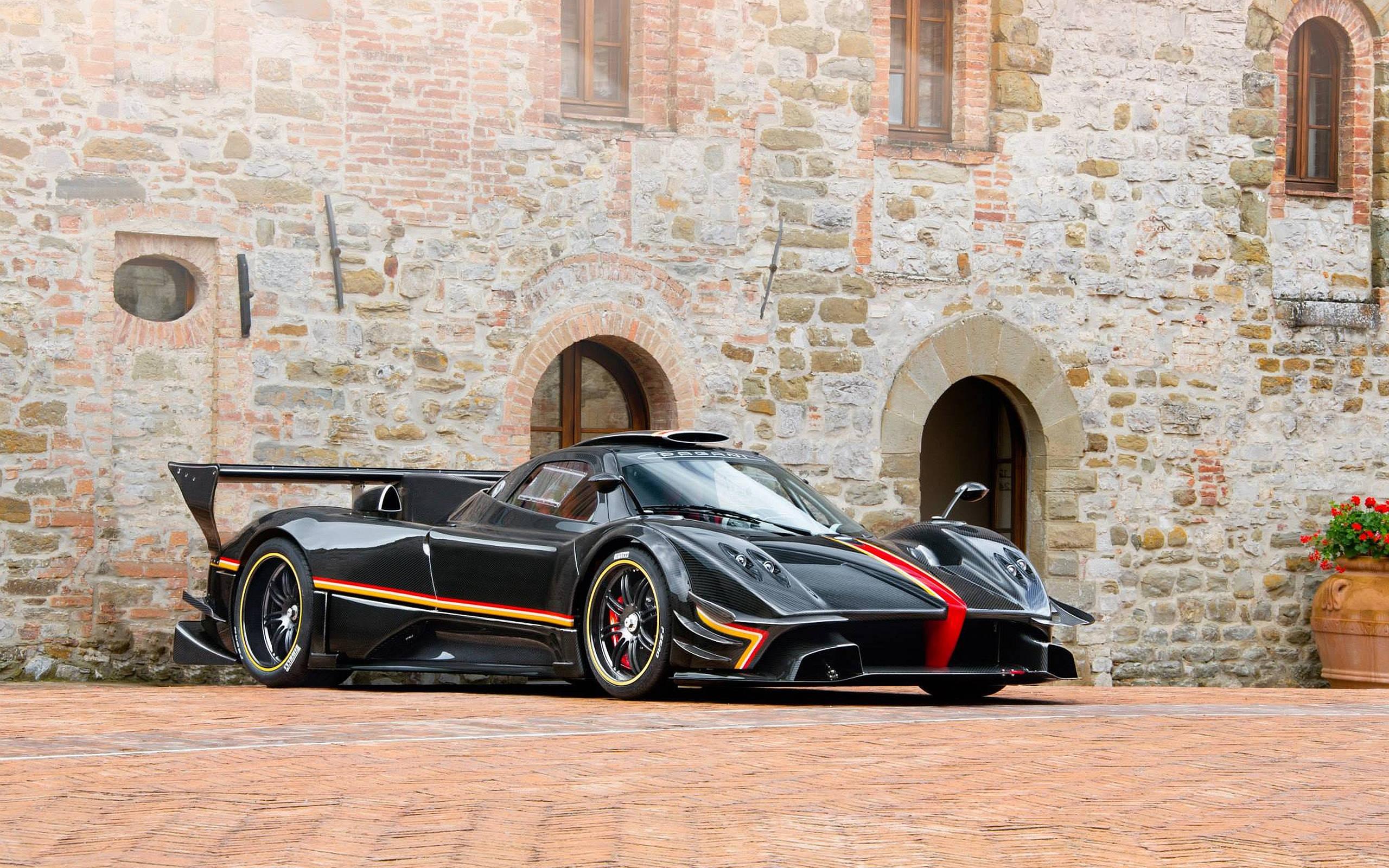2560x1600 Download Black Pagani From iPhone Wallpaper