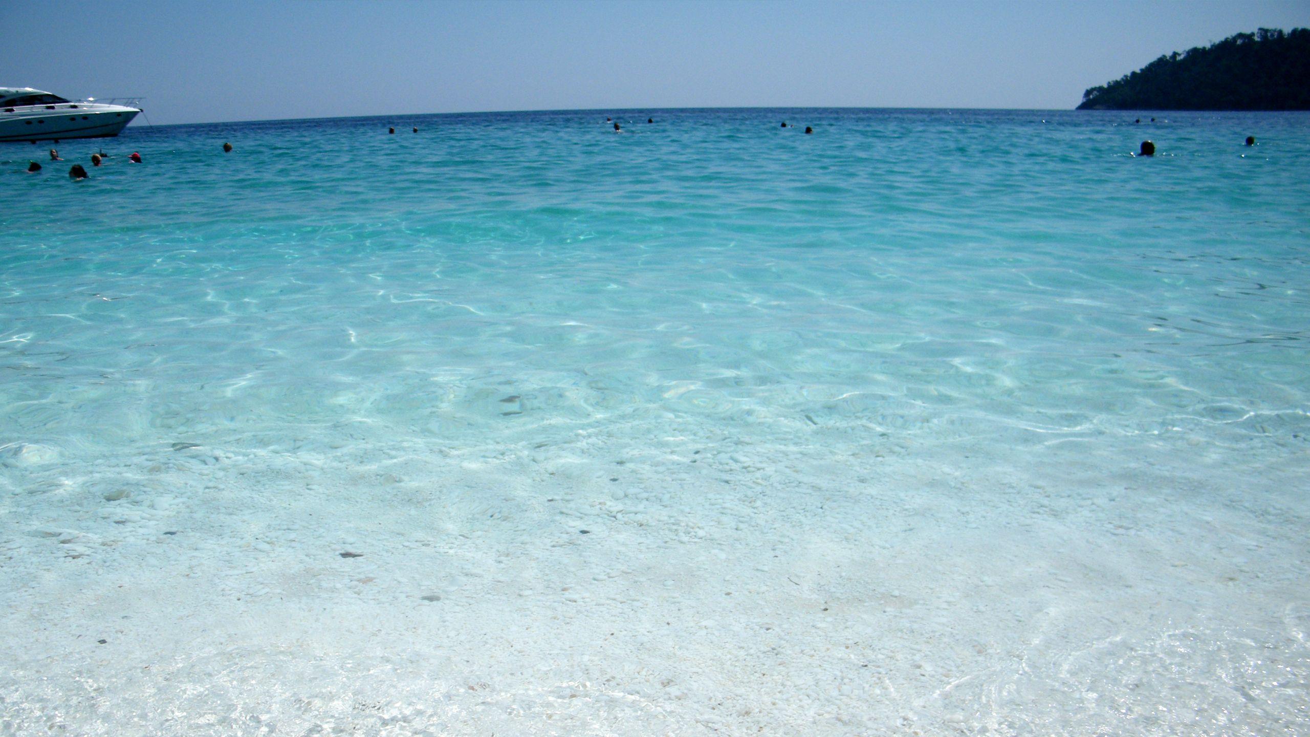 2560x1440 Marble Beach Gulf desktop PC and Mac wallpaper
