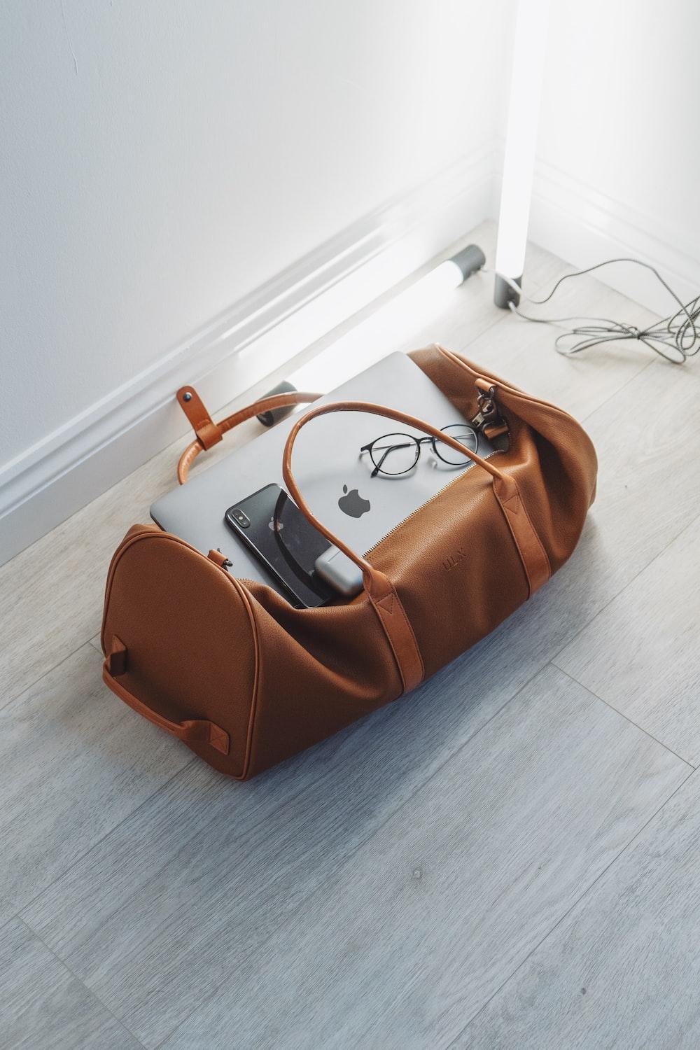 1000x1500 Travel Bag Picture. Download Free Image
