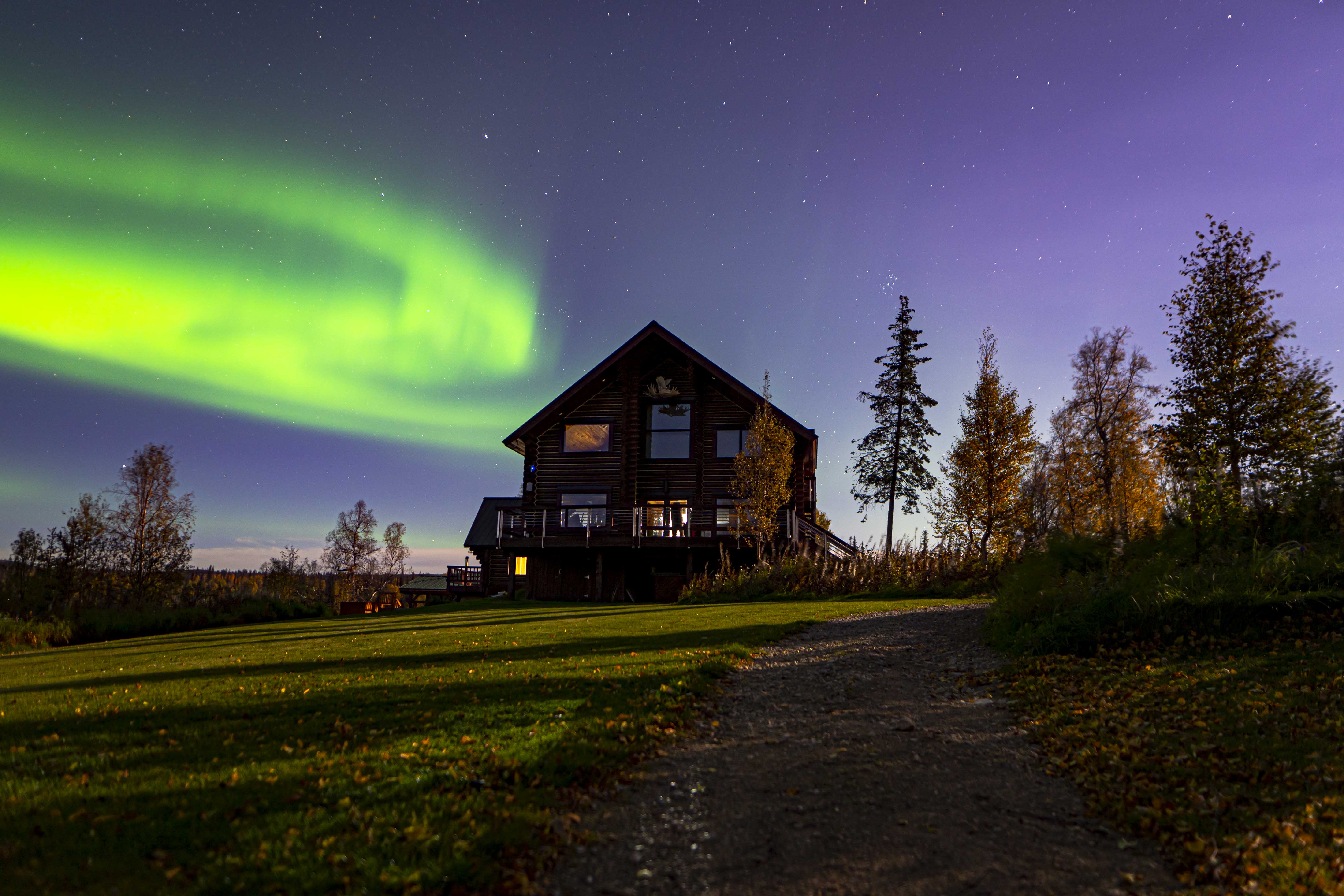 5737x3825 Mountain Lodge and Amenities. Tordrillo Mountain Lodge