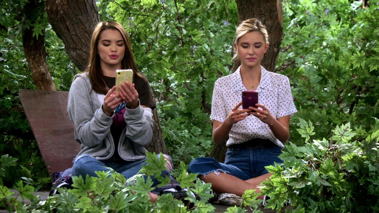 Alexa and Katie Wallpapers - Top Free Alexa and Katie Backgrounds