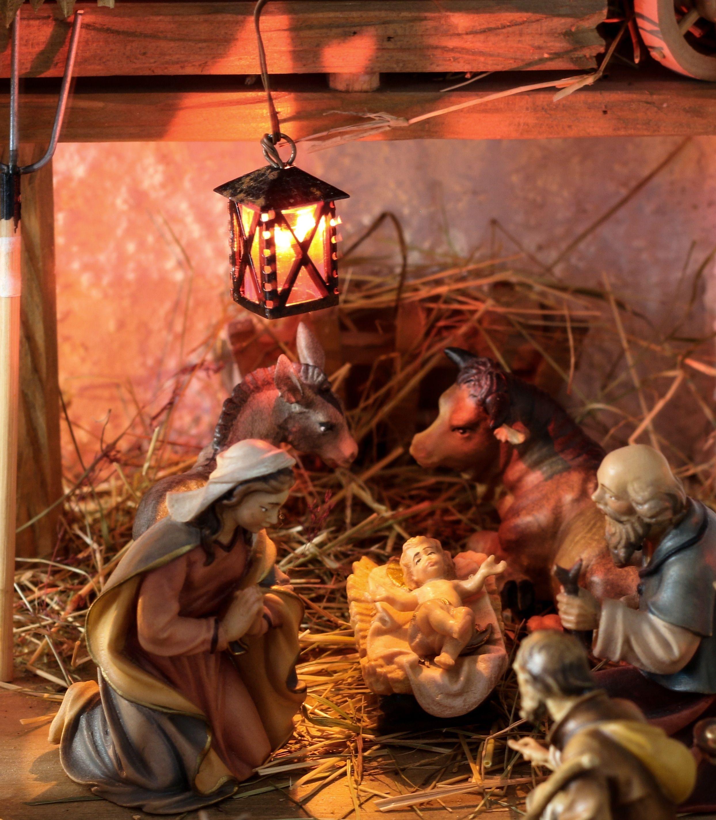 2488x2852 wooden the nativity scene set free image