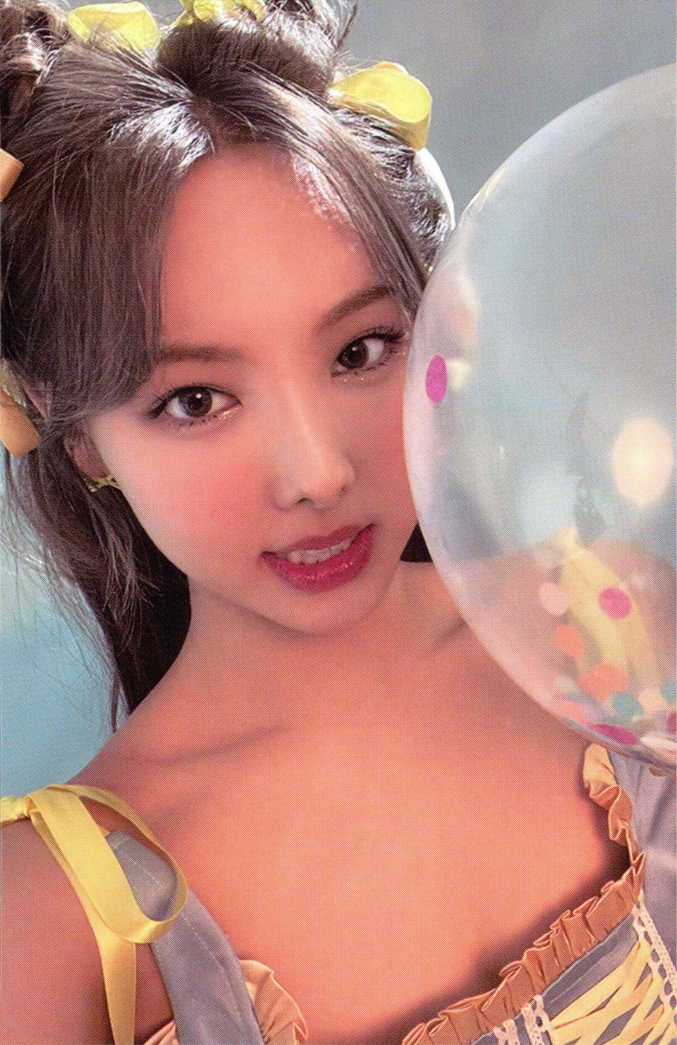 nayeon pop wallpaper｜TikTok Search