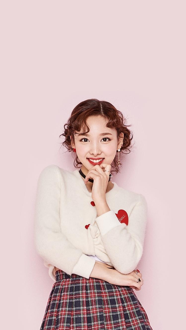 nayeon pop wallpaper｜TikTok Search